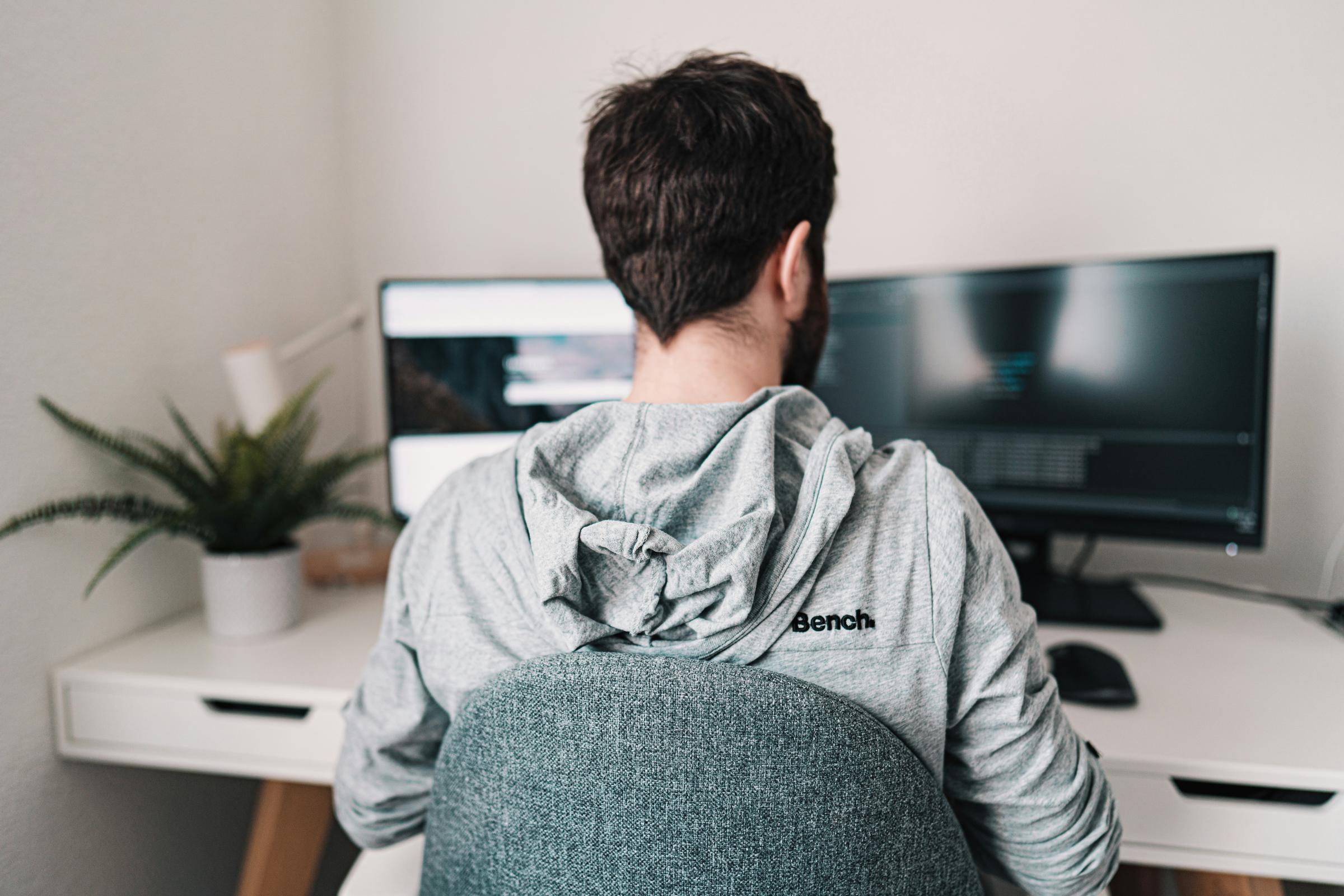 How to Adapt Quickly When Navigating Remote and Hybrid Office Models