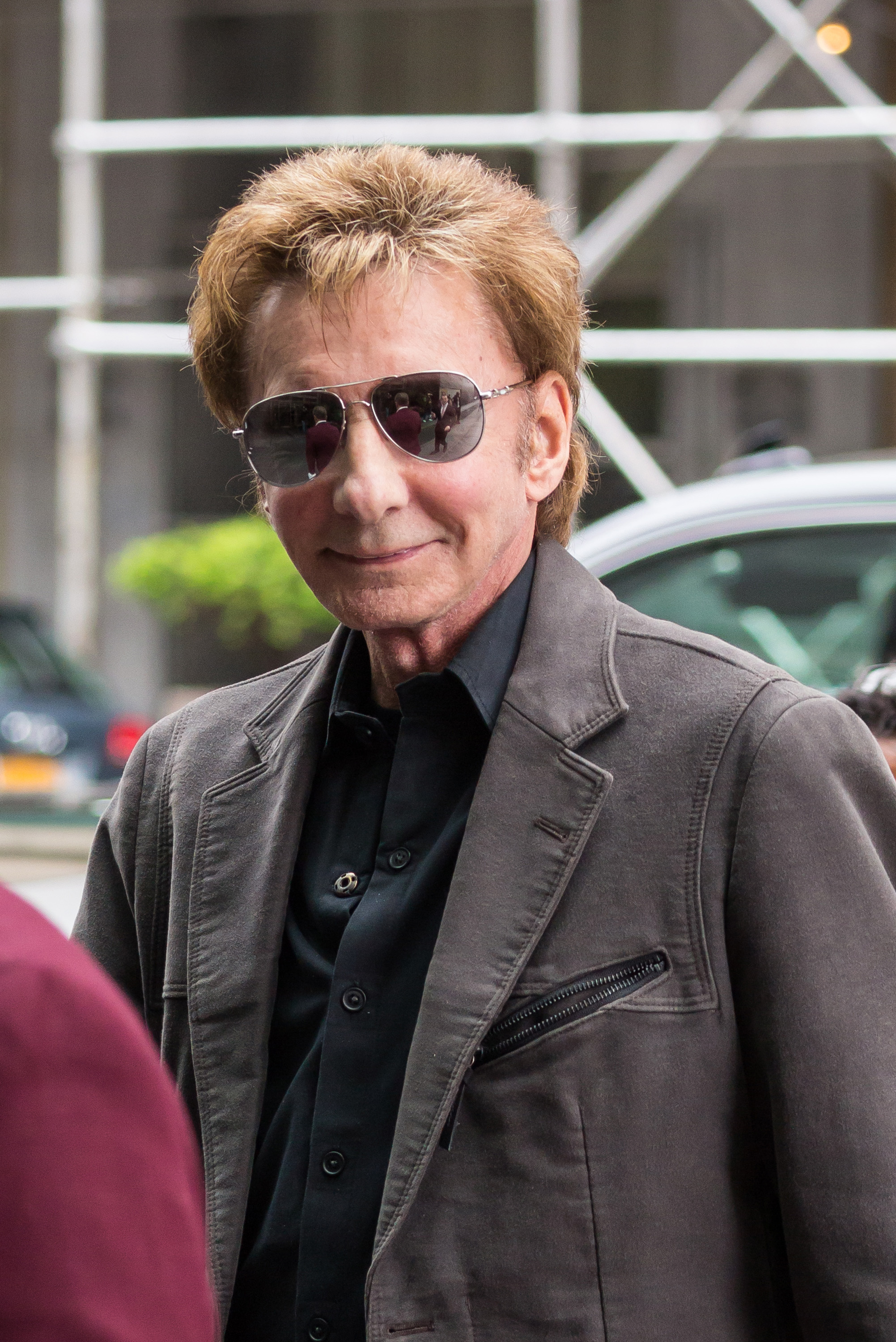 Barry Manilow is seen in Midtown in New York City on May 23, 2017 | Source: Getty Images