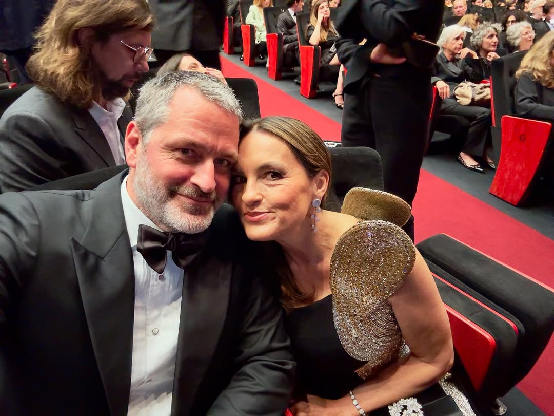 Peter Hermann and Mariska Hargitay from a post dated May 20, 2025. | Source: Instagram/therealmariskahargitay