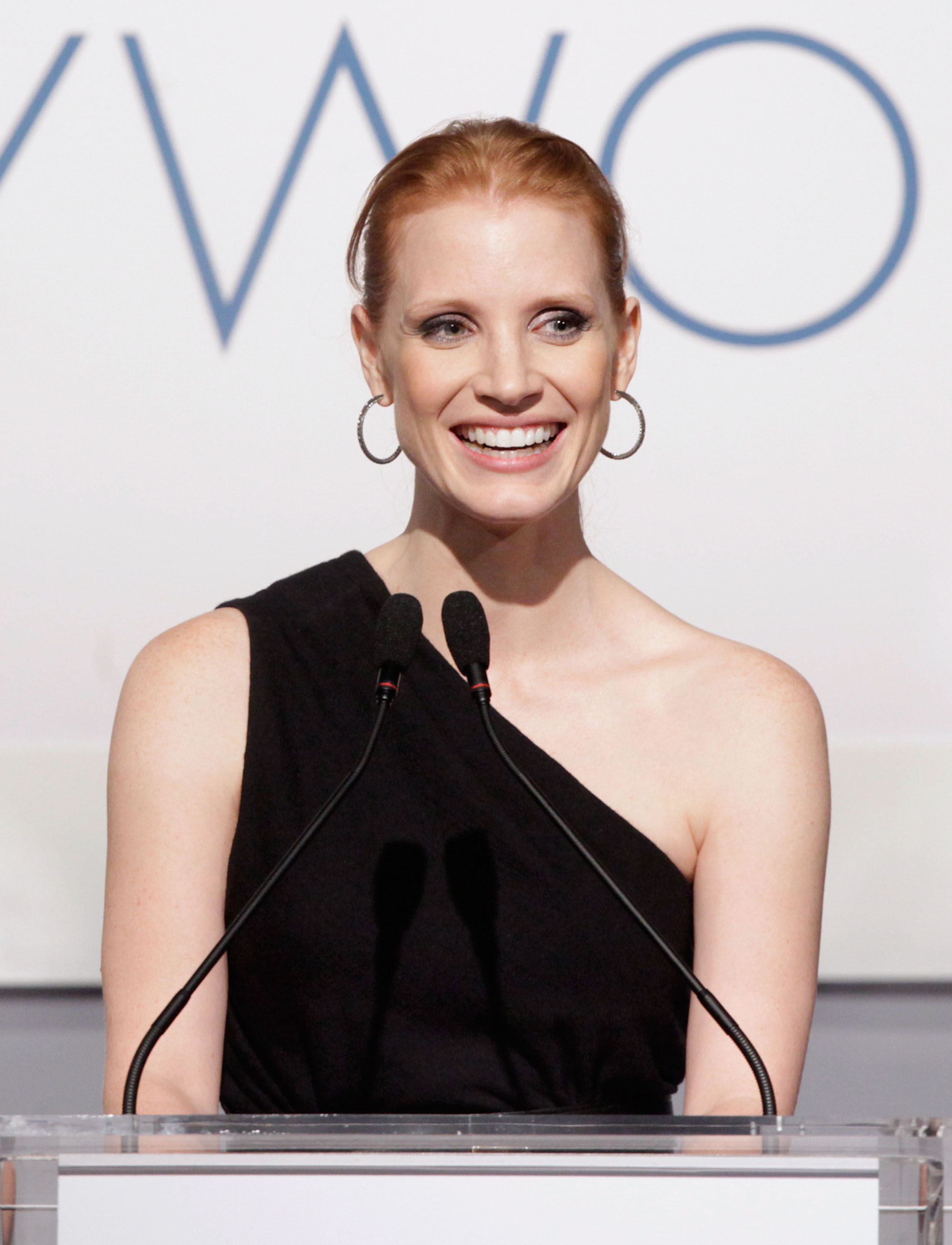 The actress onstage at ELLE's 17th Annual Women in Hollywood Tribute at The Four Seasons Hotel on October 18, 2010 in Beverly Hills, California. | Source: Getty Images