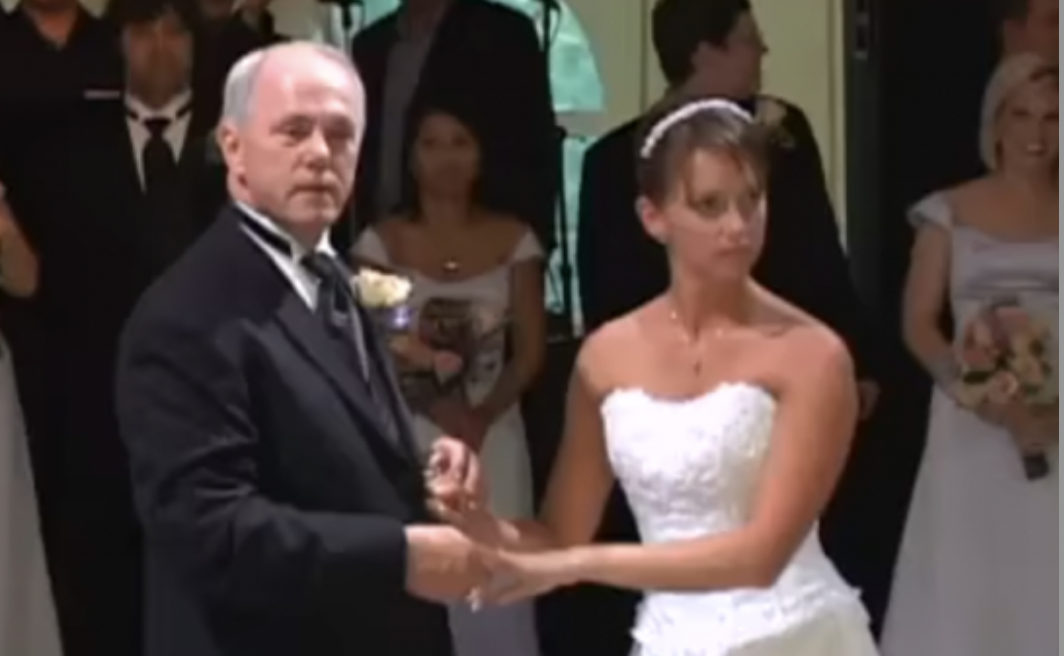 Сouple at a wedding | Source: Shutterstock