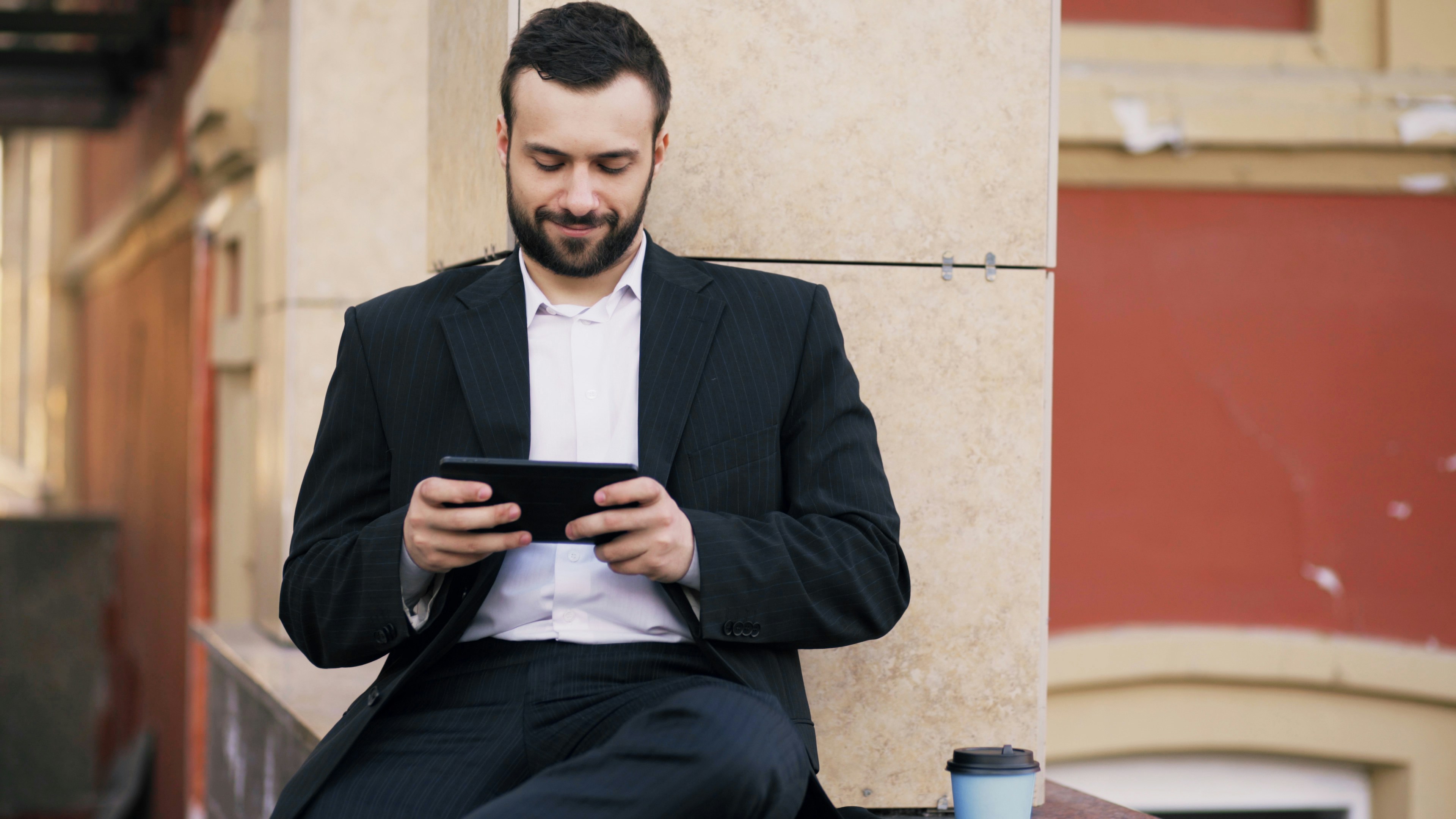 The Most Effective Ways to Navigate Career Breaks and Return Stronger