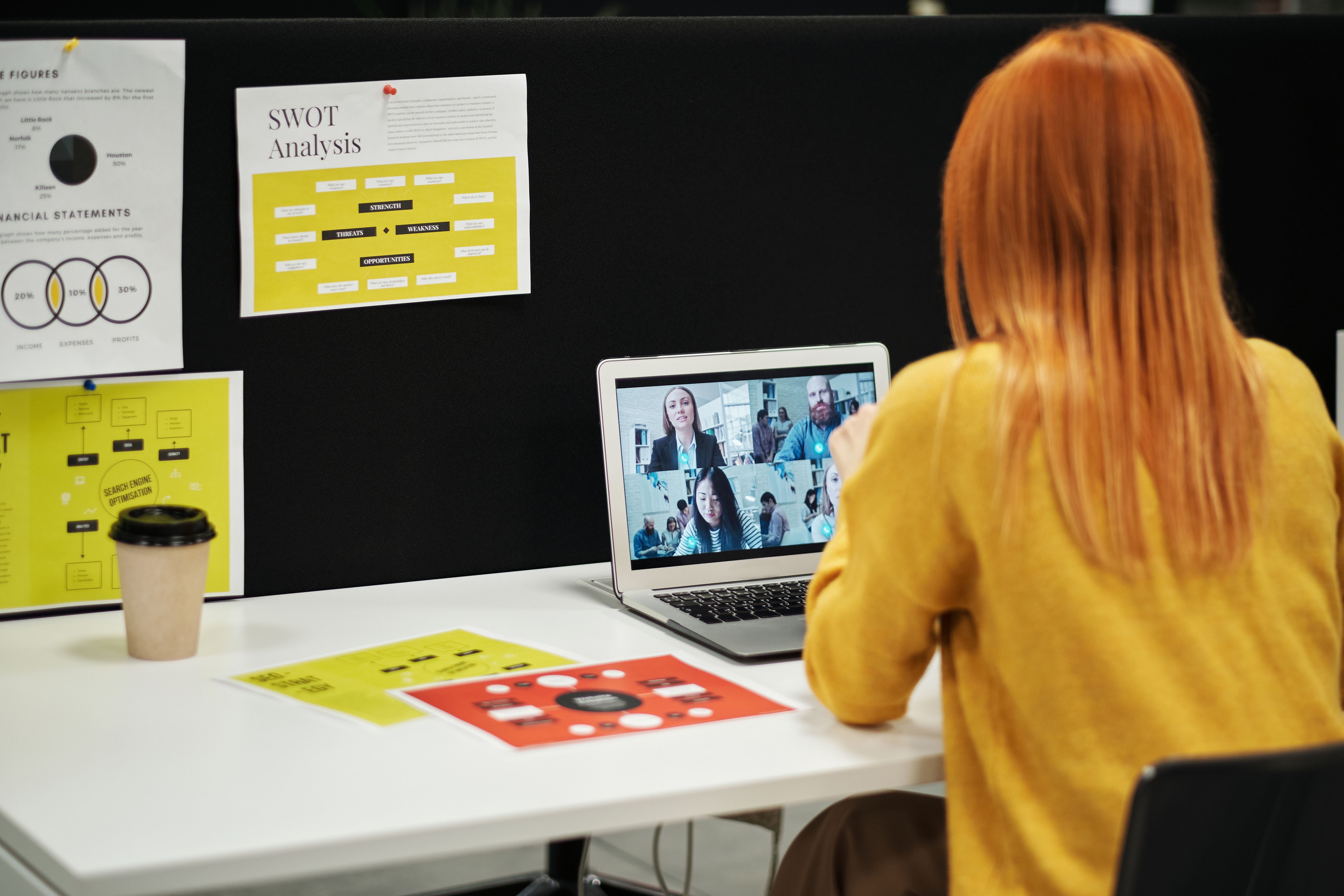 The Best Ways to Track Progress and Boost Accountability in Distributed Teams