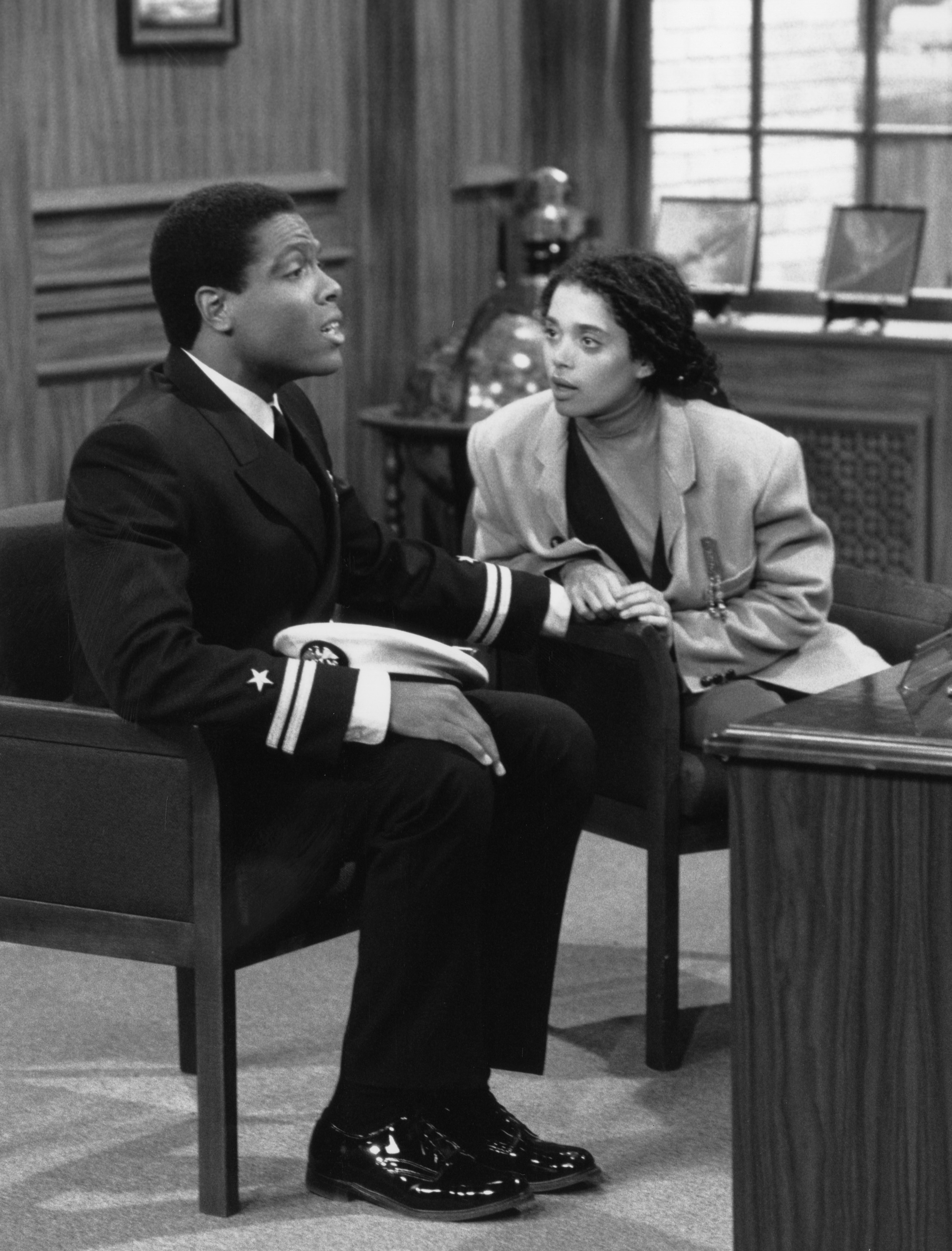 Joseph Phillips as Lieutenant Martin Kendall and Lisa Bonet as Denise Huxtable Kendall on the set of "The Cosby Show." on October 12, 1989. | Source: Getty Images