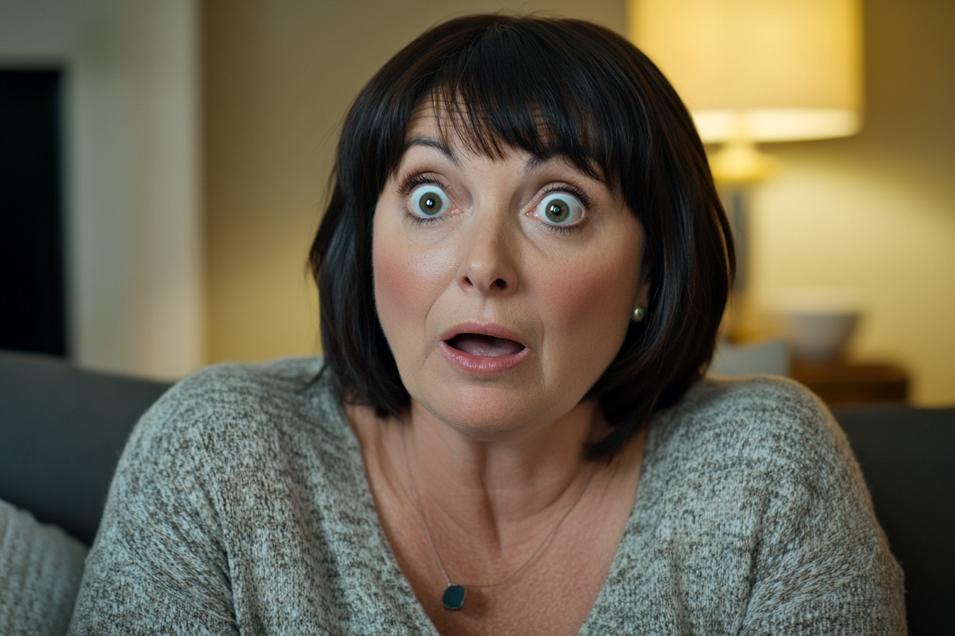A woman staring in surprise | Source: No source