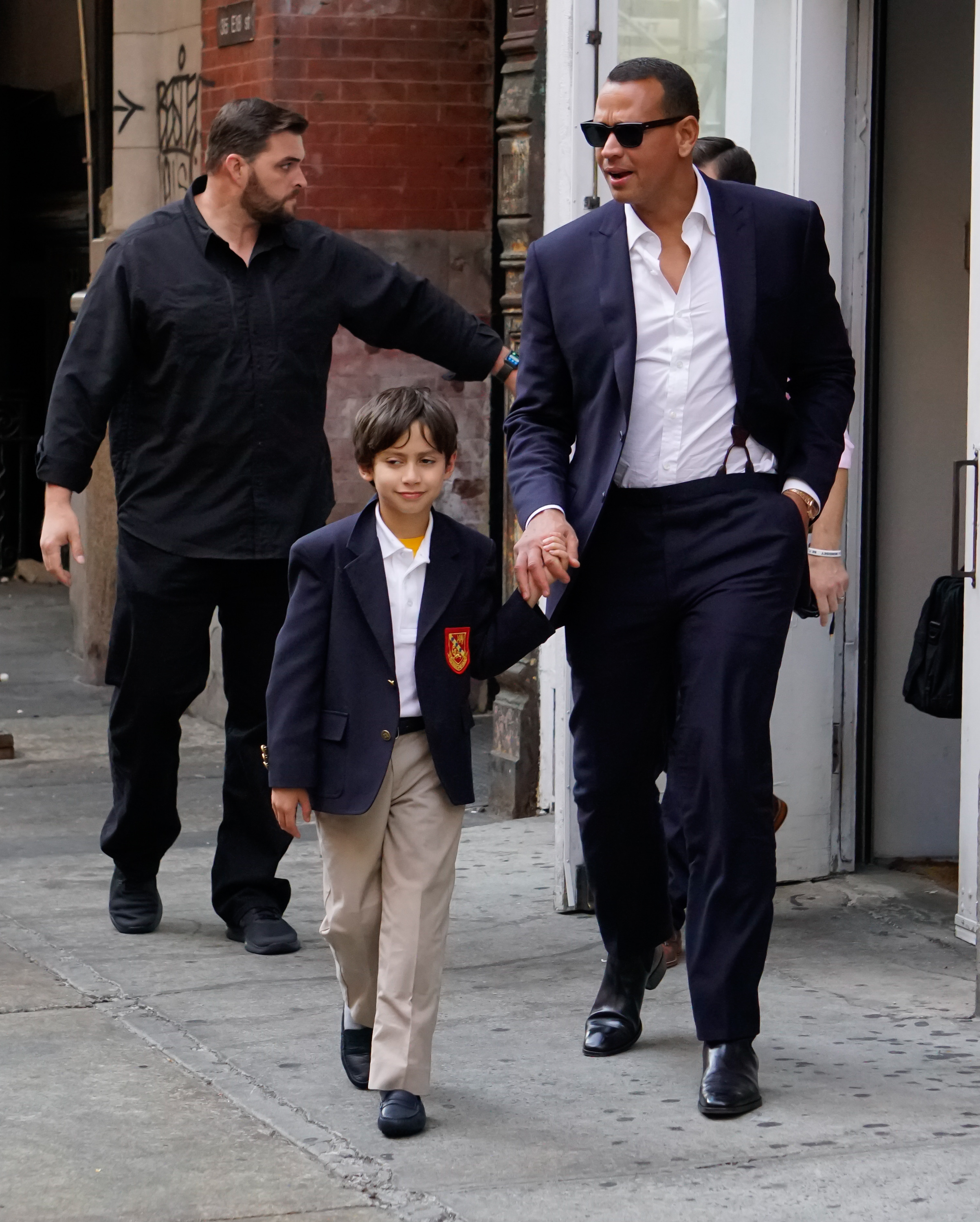 Alex Rodriguez and Maximilian Muniz are seen on September 26, 2017 | Source: Getty Images