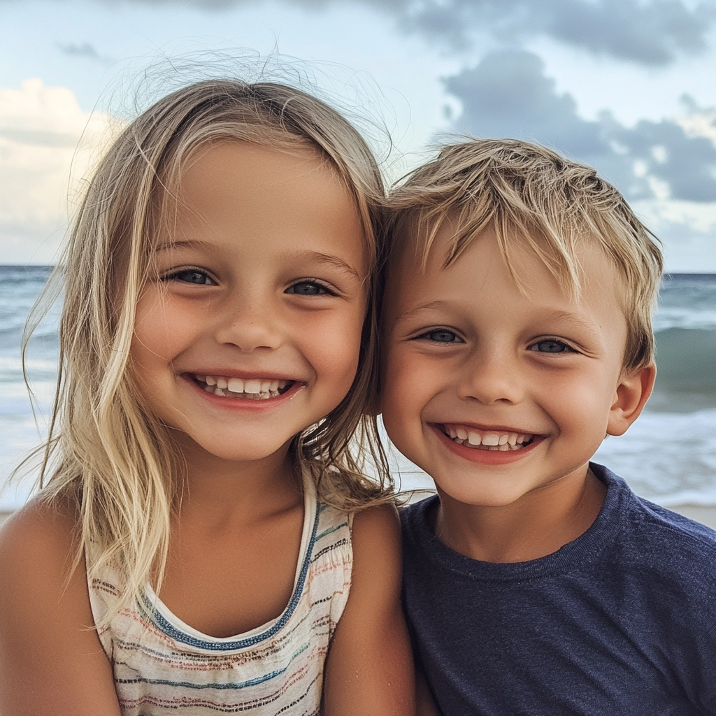 Two children at the beach | Source: No source