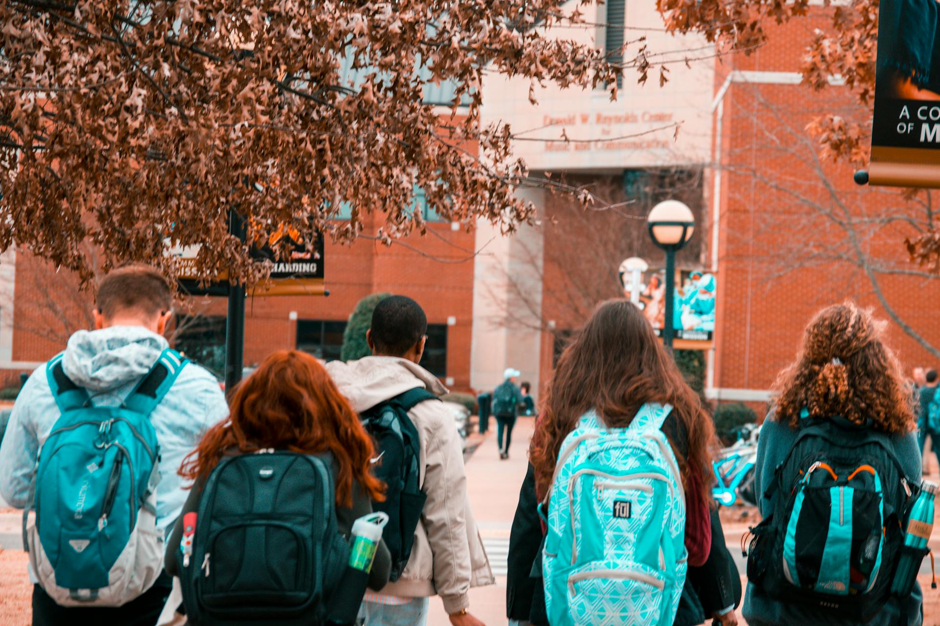 A group of people going to school | Source: Pexels