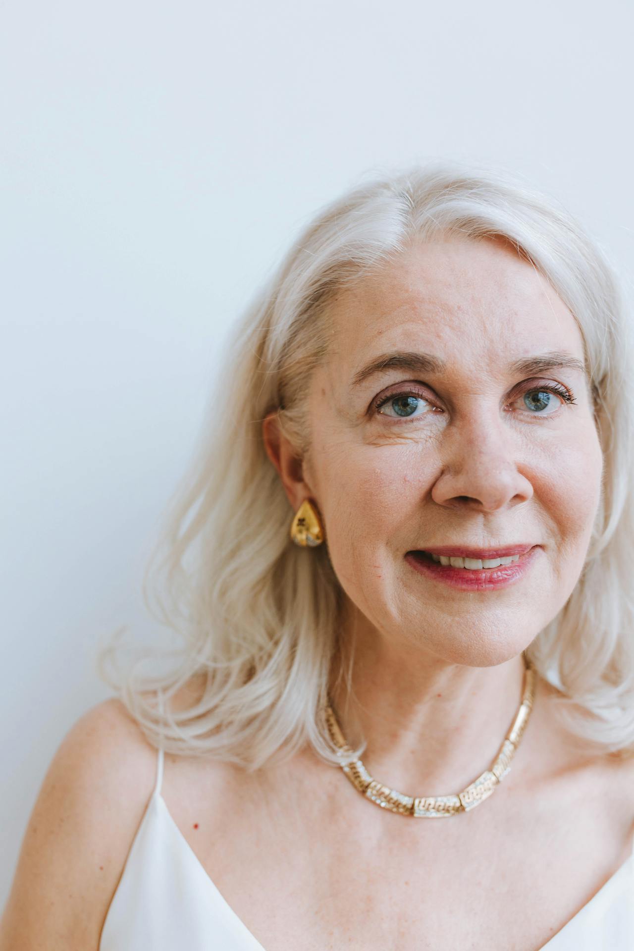 A smiling senior woman | Source: Pexels