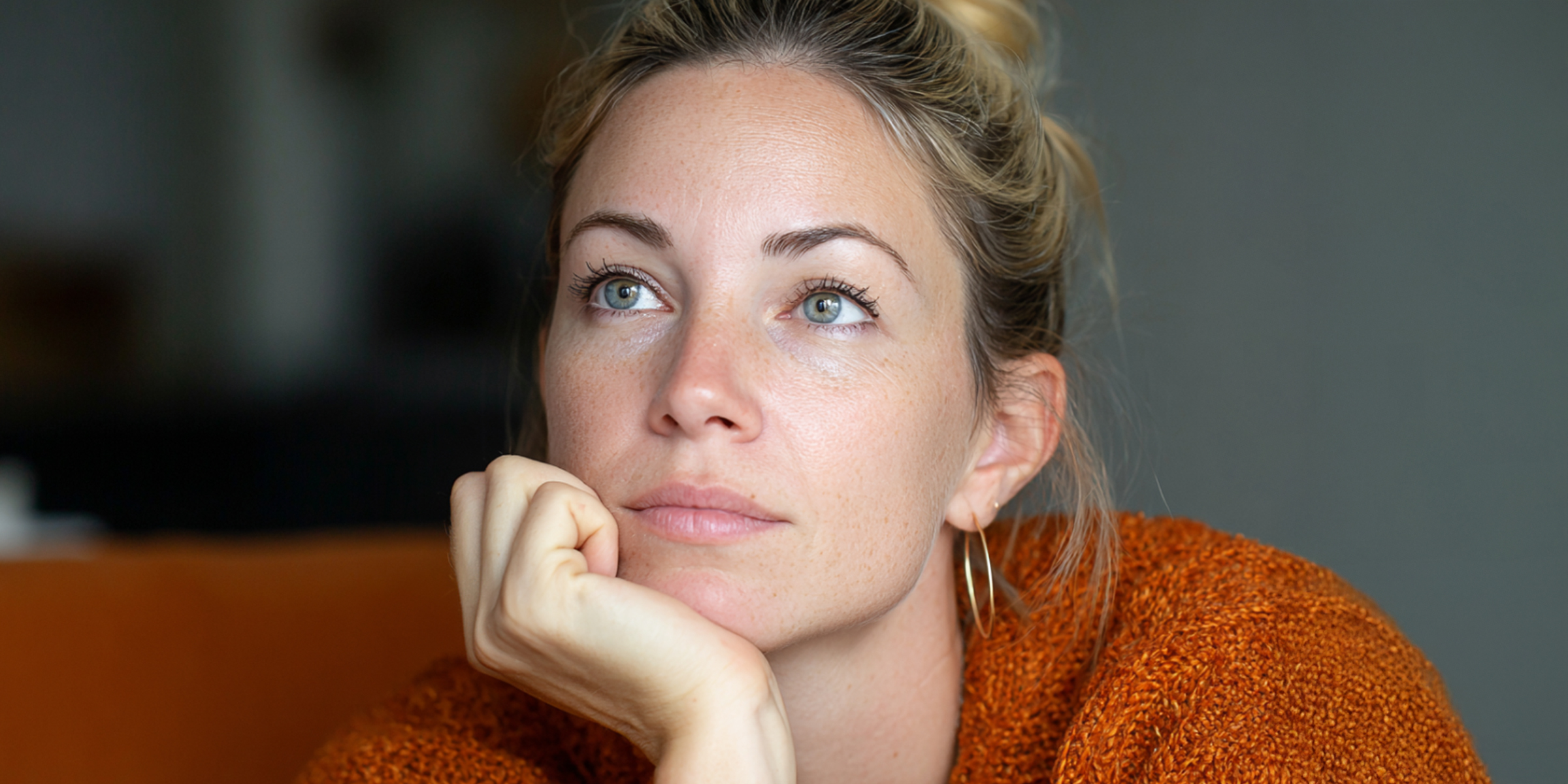 A pensive woman | Source: AmoMama