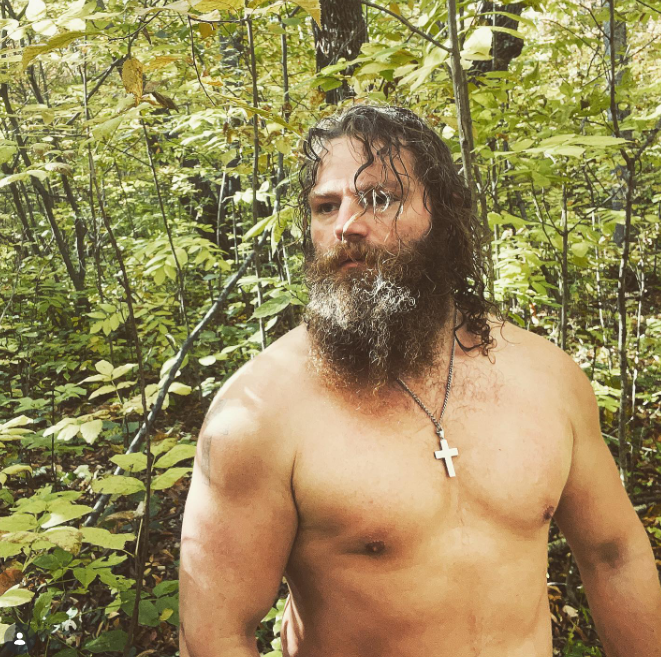 Gabriel Brown shirtless outdoors on October 6, 2022 | Source: Instagram/gabrielstarbuckbrown11