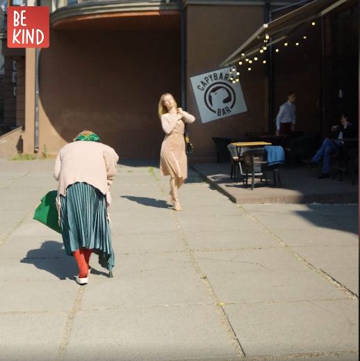 For illustration purposes only | Source: Facebook/AmoMama.com