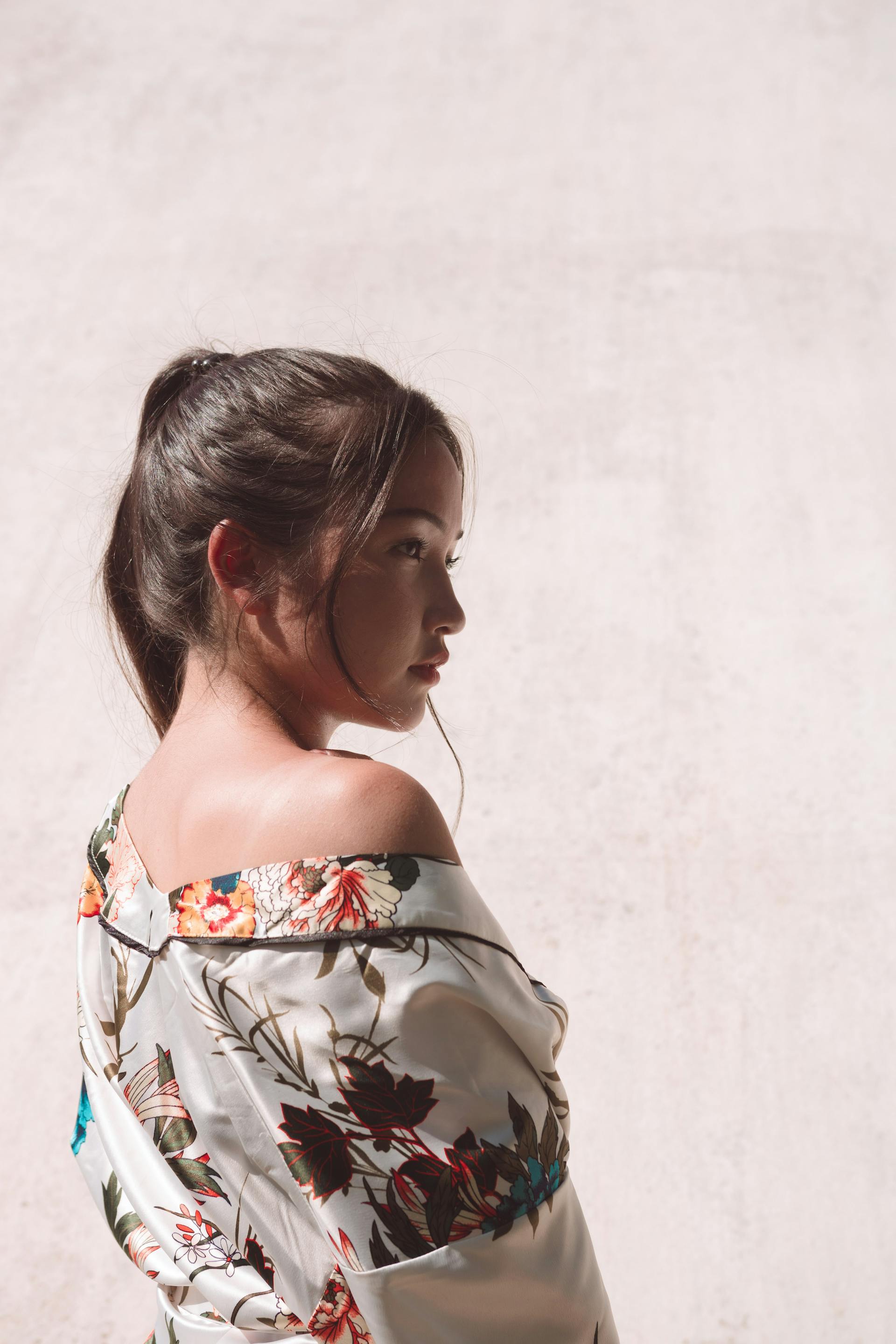 A thoughtful woman | Source: Pexels