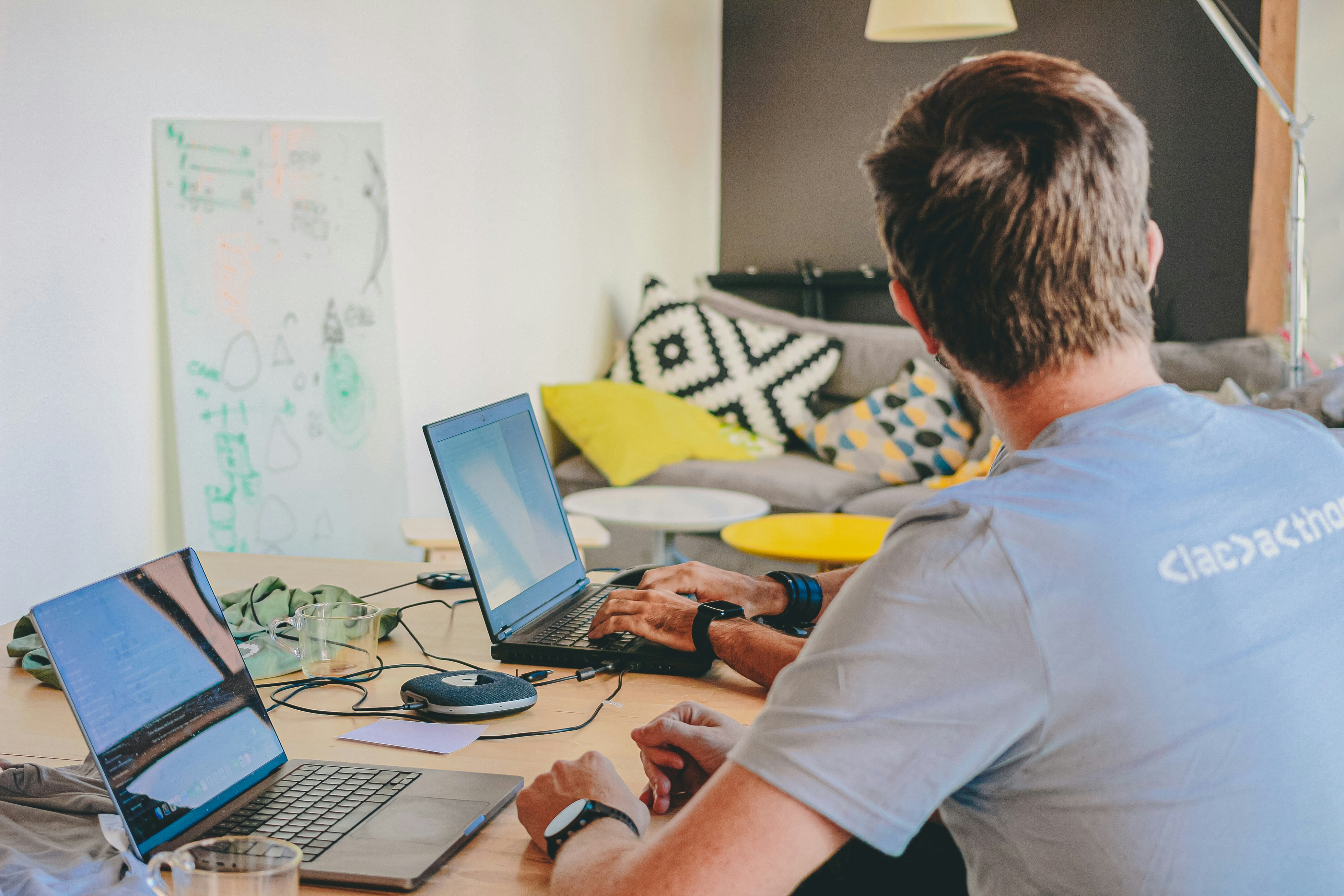 7 Essential Insights for Crafting a Remote-First Franchise Model