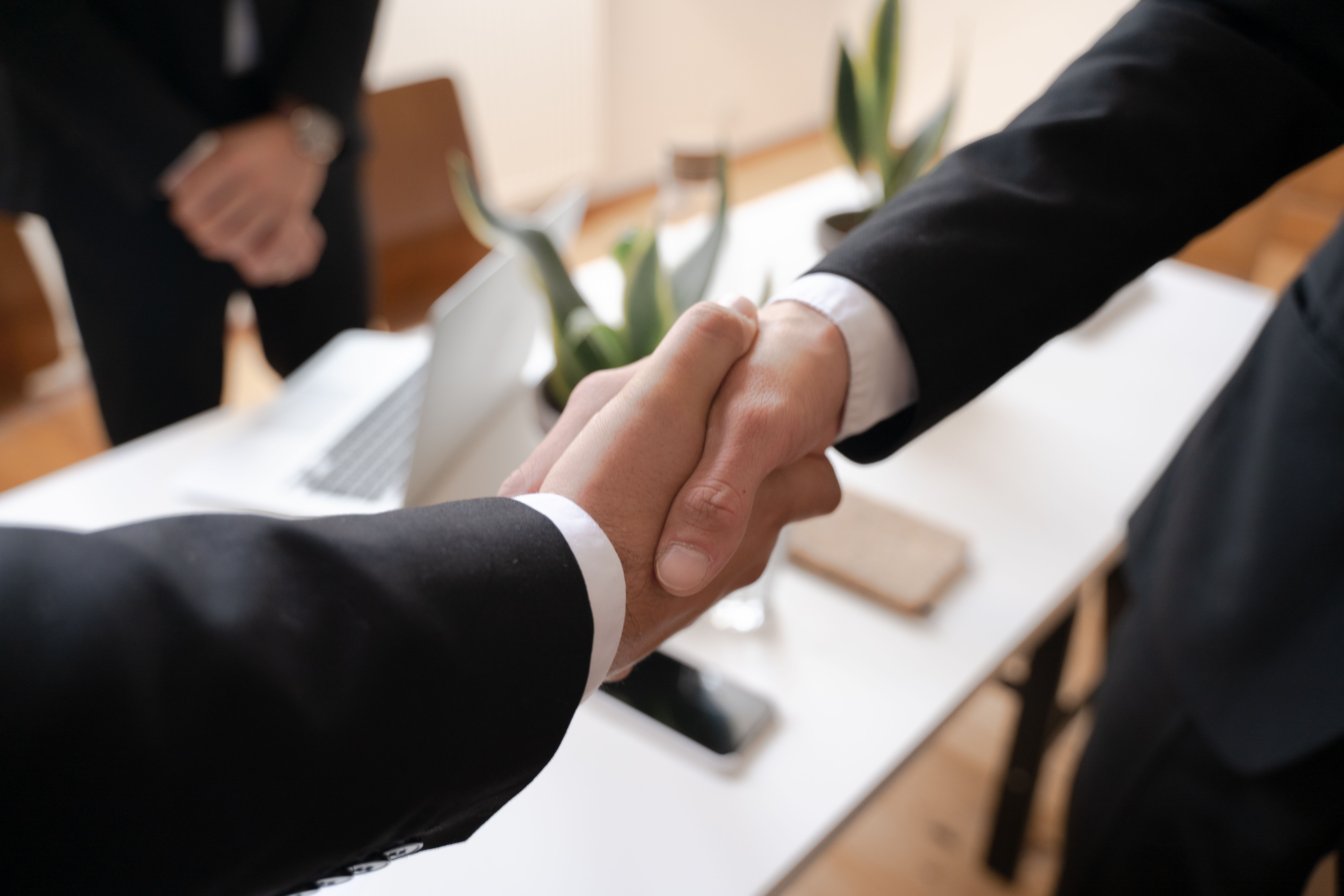 Top Methods to Navigate Regulatory Compliance in Cross-Border Mergers