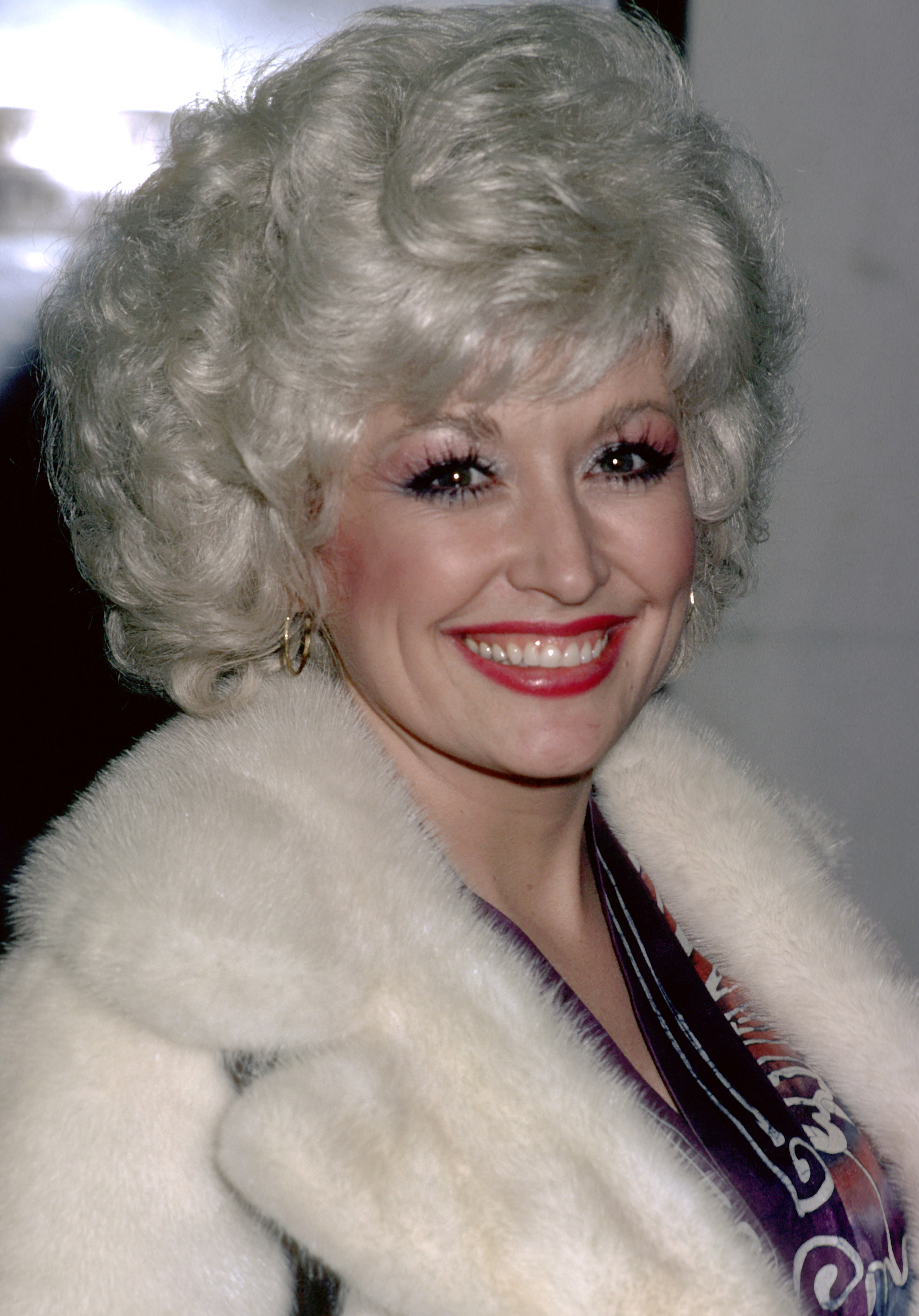 Dolly Parton attends the "Morning's at Seven" Broadway performance on October 30, 1980, at Lyceum Theatre in New York City | Source: Getty Images