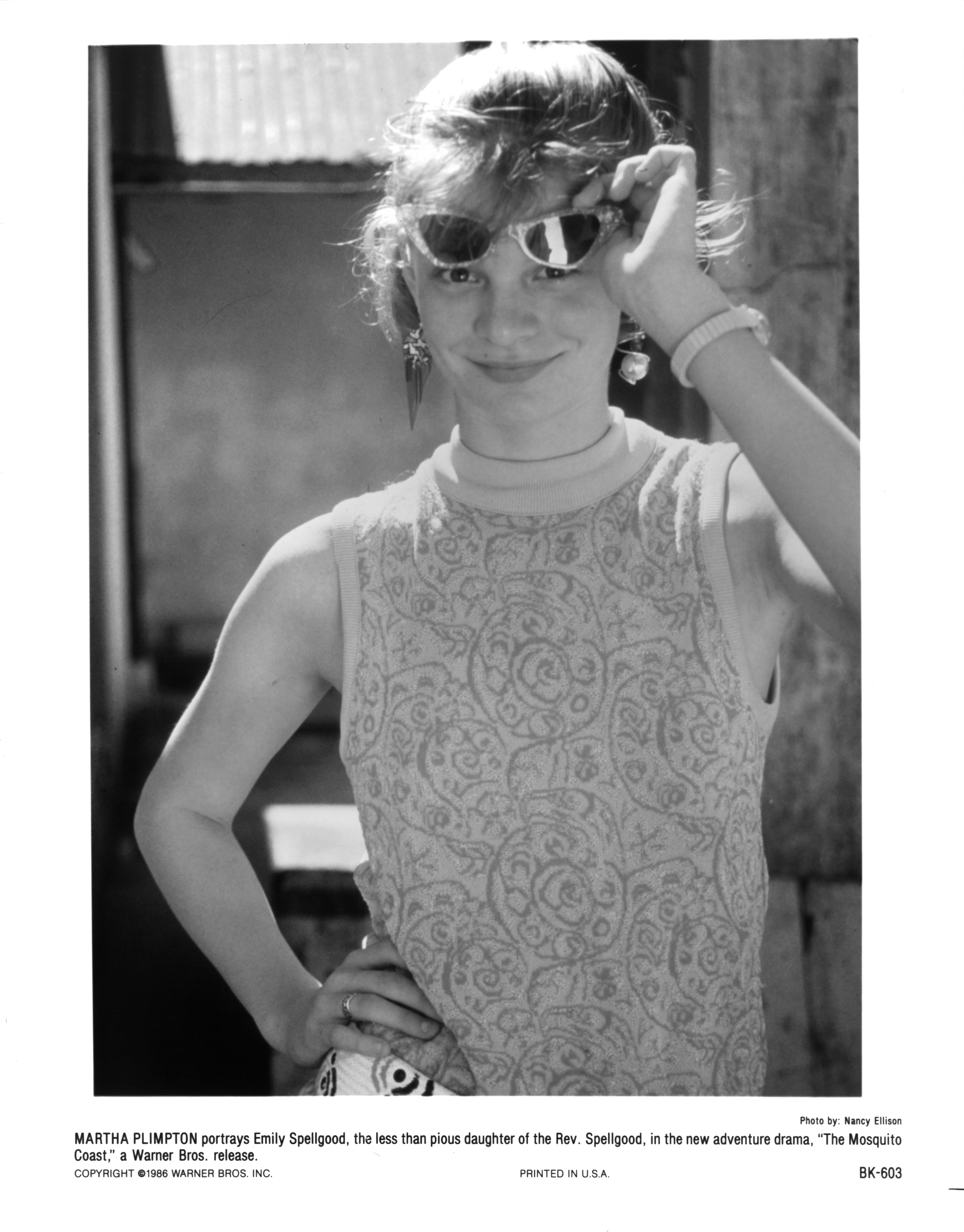 Martha Plimpton as Emily Spellgood on the set of Warner Bros' movie "The Mosquito Coast" in 1986 | Source: Getty Images