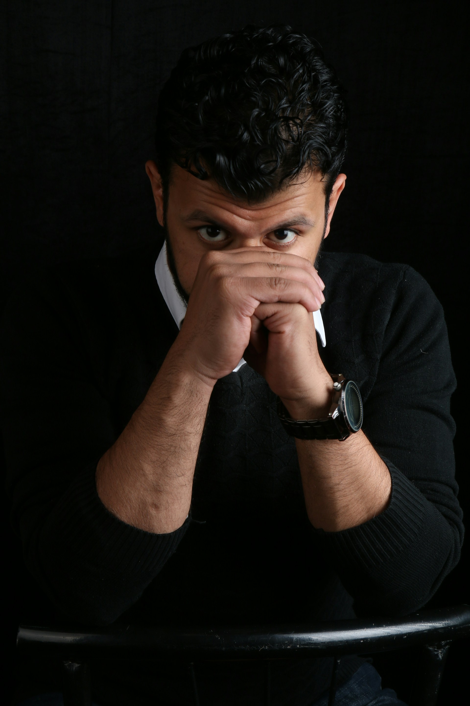 A man glaring at someone | Source: Unsplash