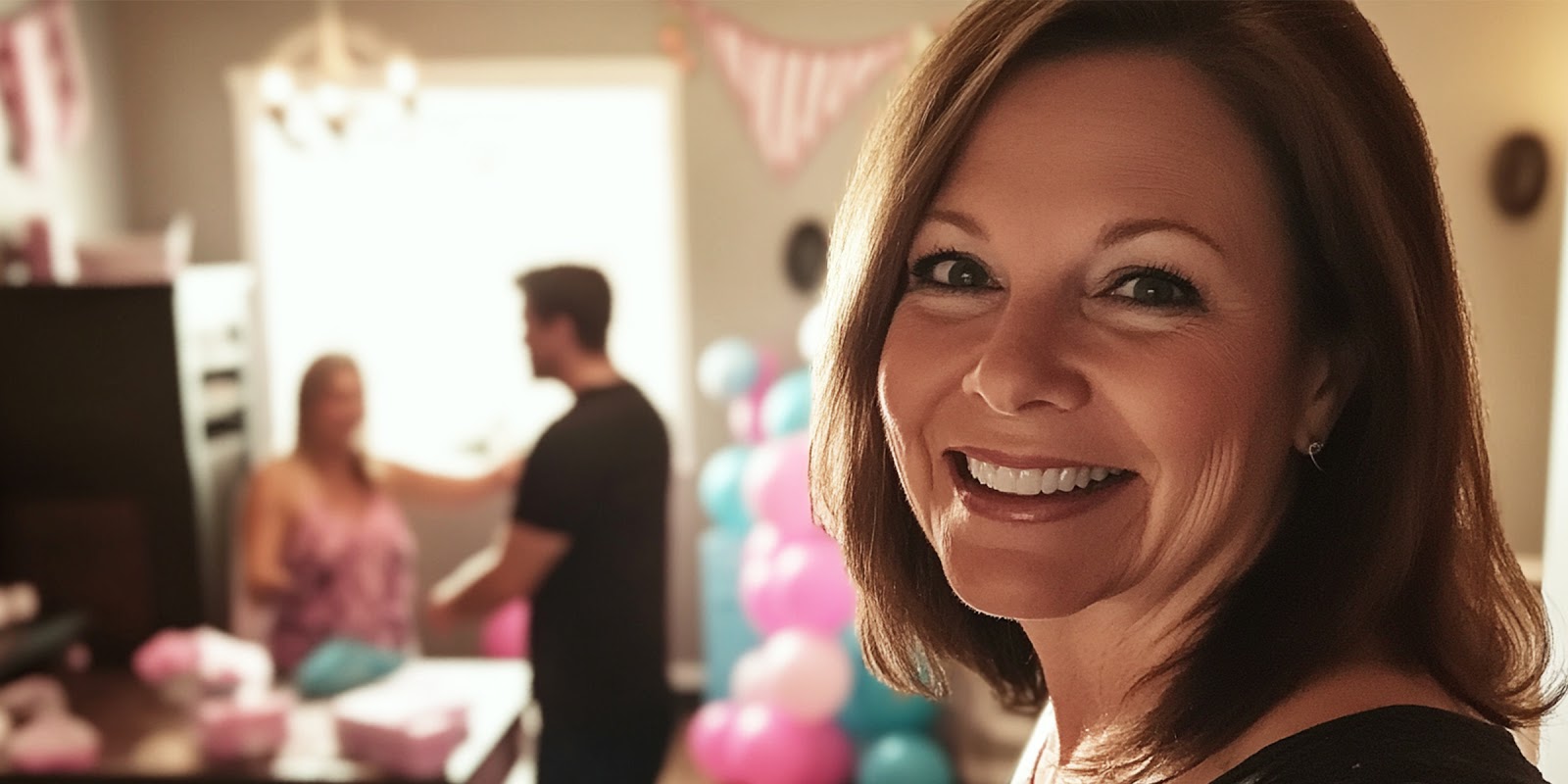 Middle aged woman smiling. | Source: No source
