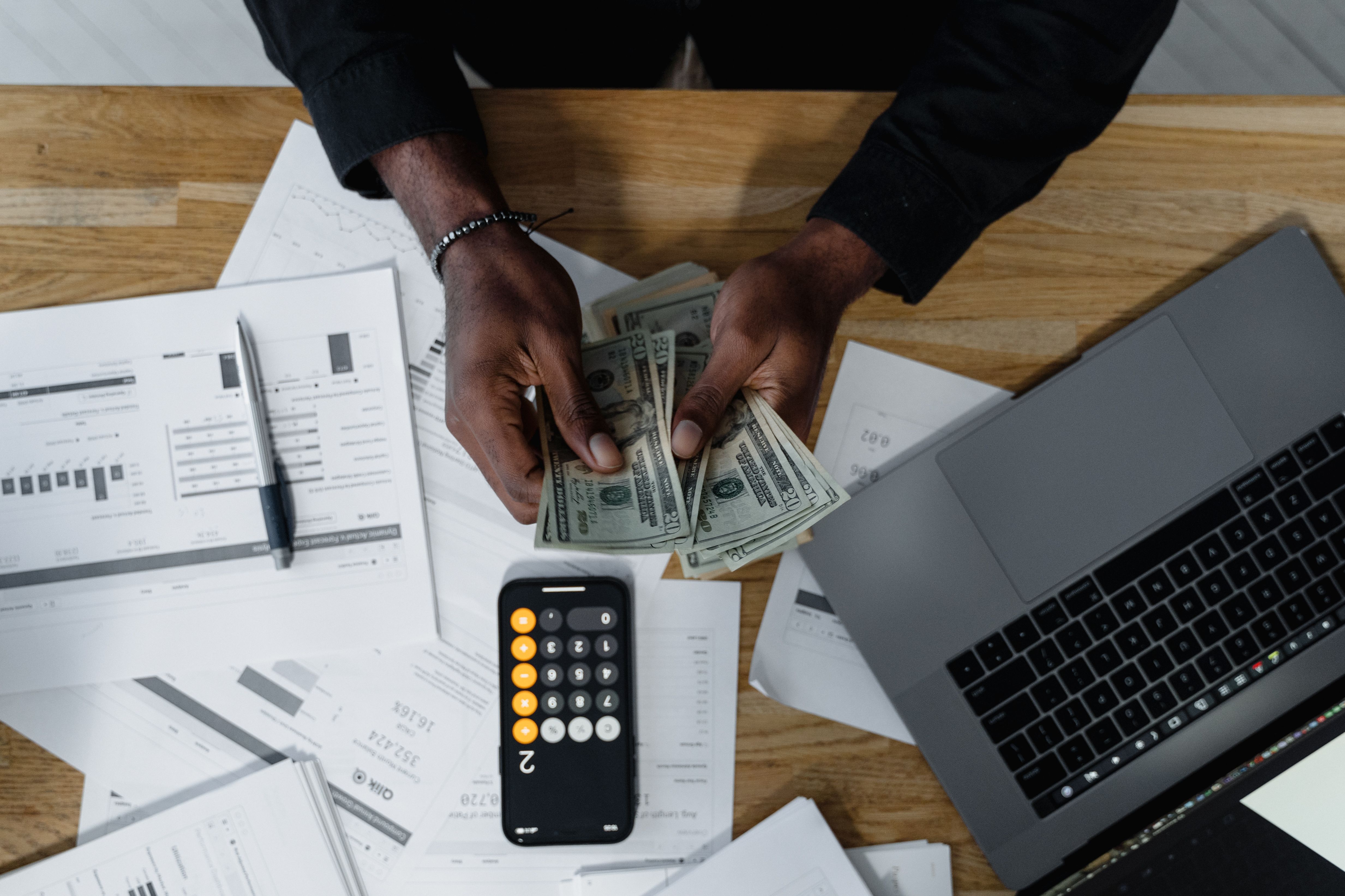 The Best Approaches For Managing Finances After A Major Life Transition