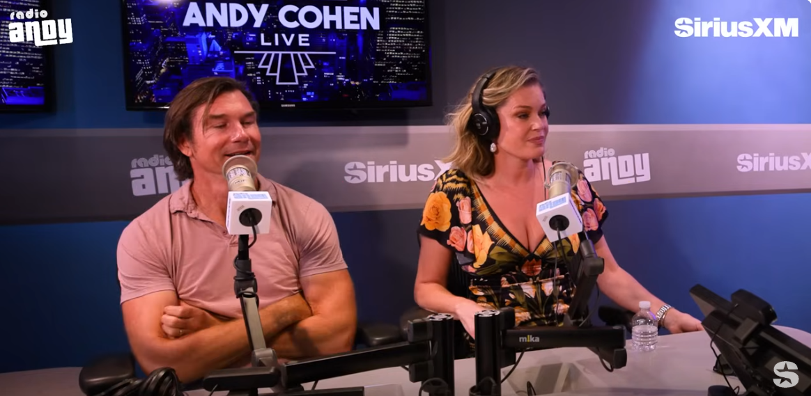 Jerry O'Connell and Rebecca Romijn are in an interview with Andy Cohen, as seen in a video post dated July 21, 2025| Source: YouTube/SiriusXM