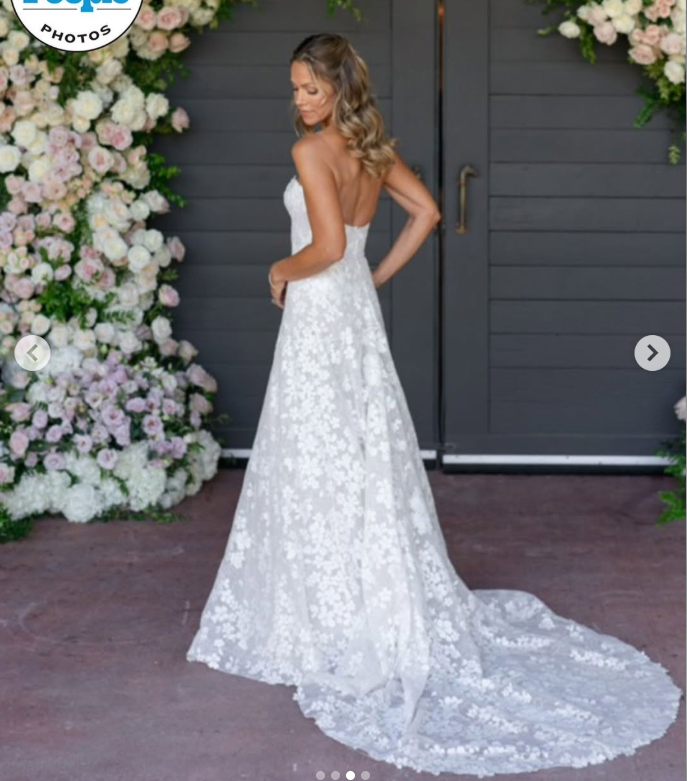 Christine Baumgartner pictured during her wedding, dated October 20, 2025 | Source: Instagram/people