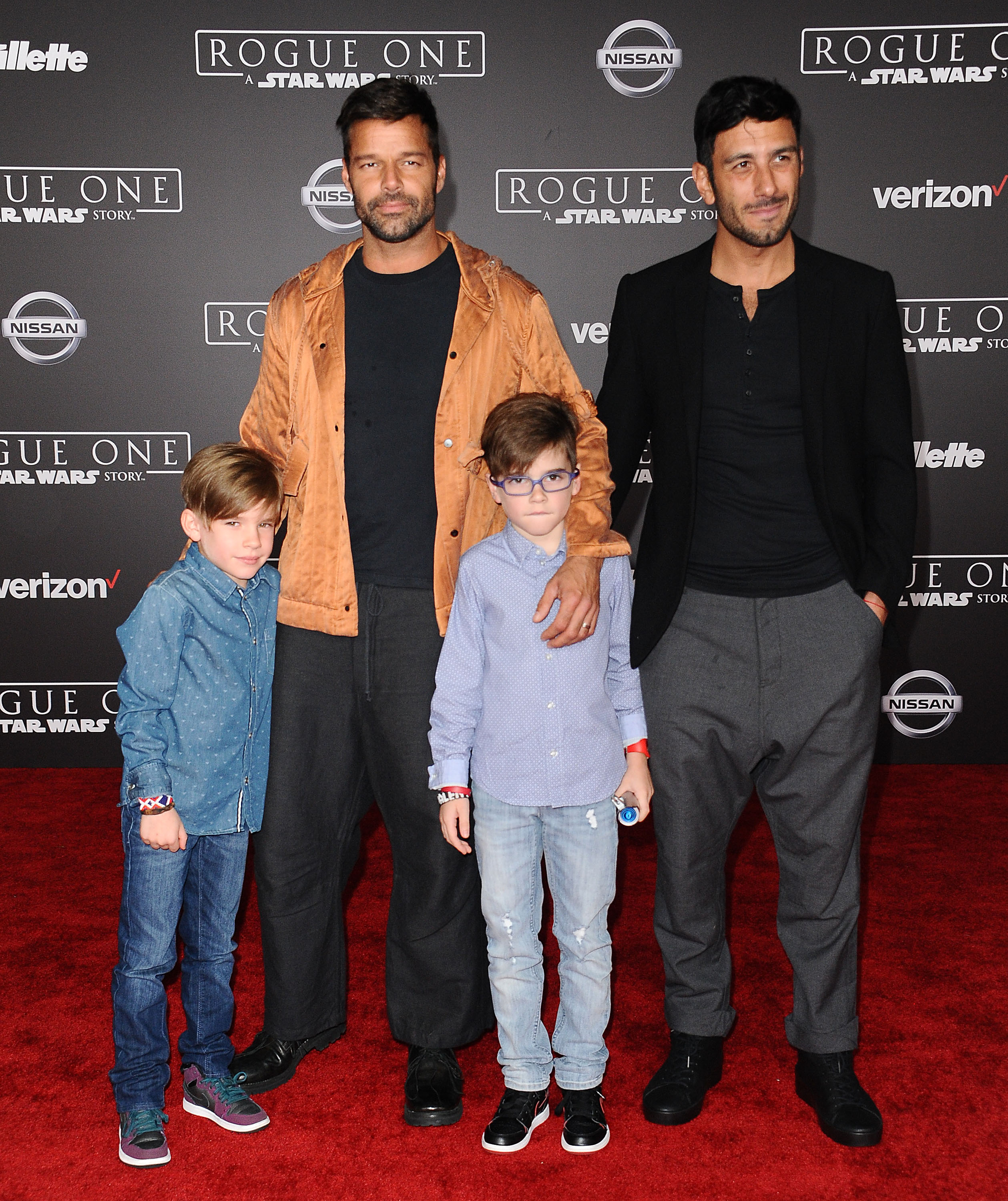 Ricky Martin, Jwan Yosef, and sons Matteo and Valentino attend the "Rogue One: A Star Wars Story" premiere on December 10, 2016, in Hollywood, California. | Source: Getty Images