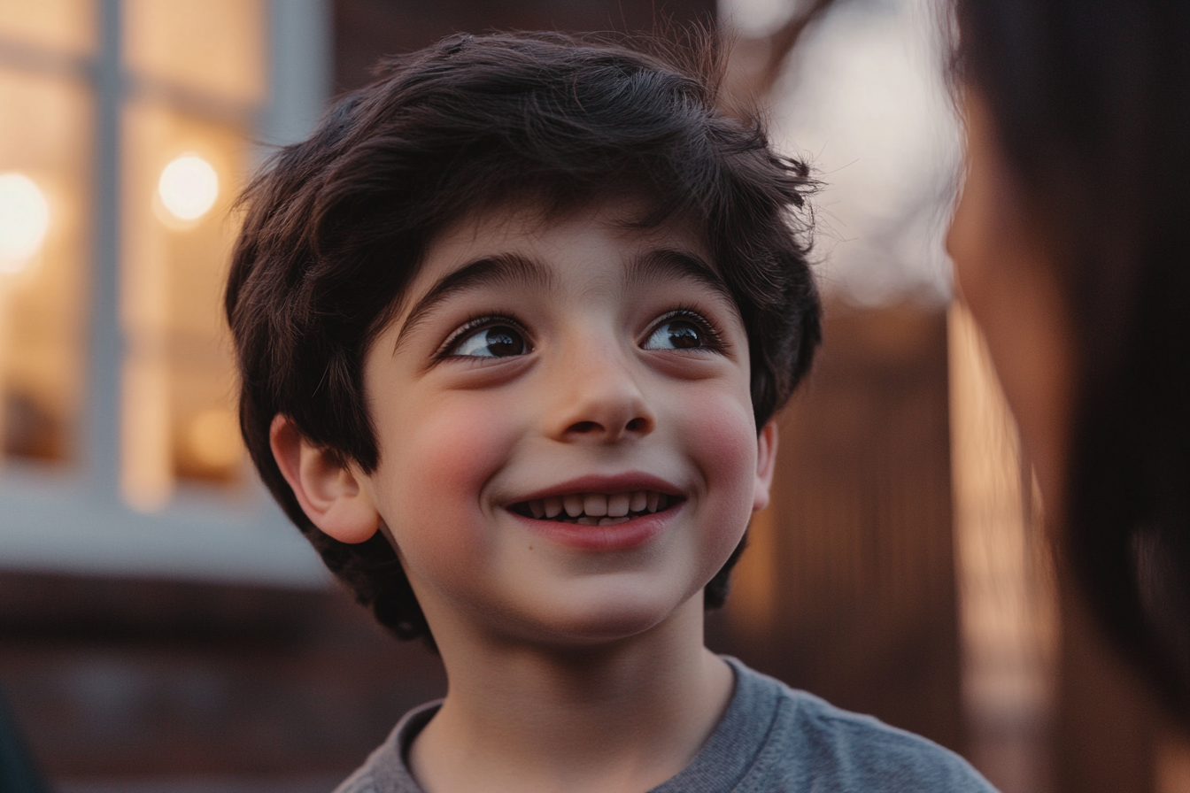 An excited boy | Source: no source
