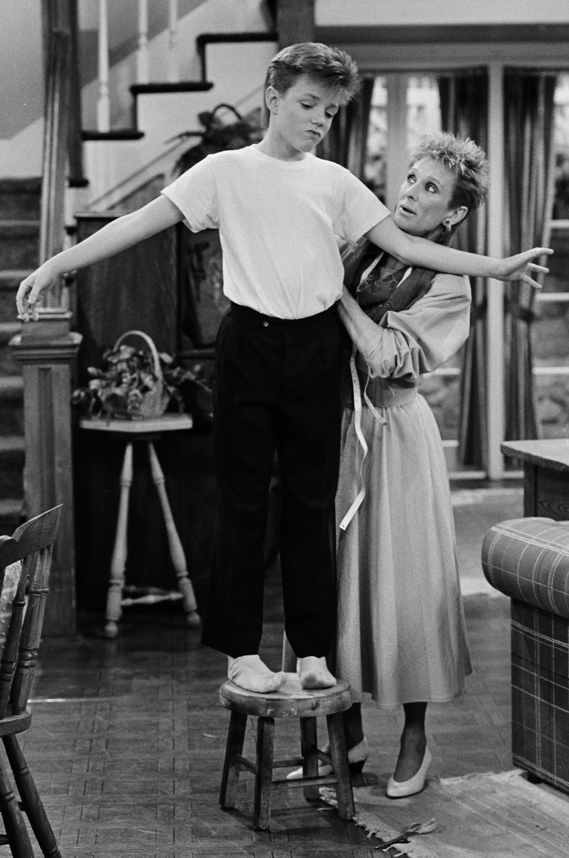 Mackenzie Astin as Andy Moffett and Cloris Leachman as Beverly Ann Stickle during episode 23 of "The Facts of Life," dated May 2, 1987 | Source: Getty Images