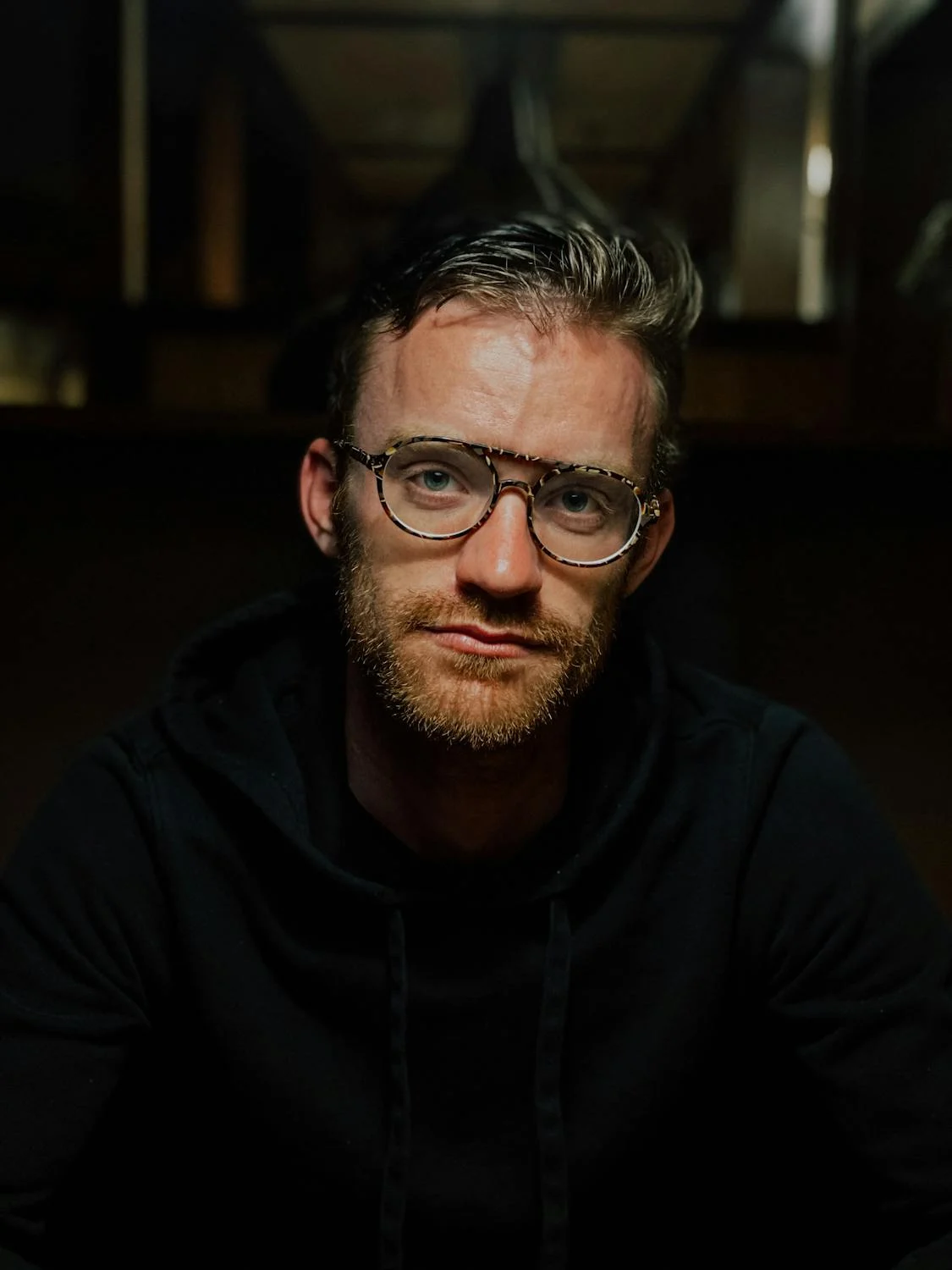 A calm man looking at the camera | Source: Pexels