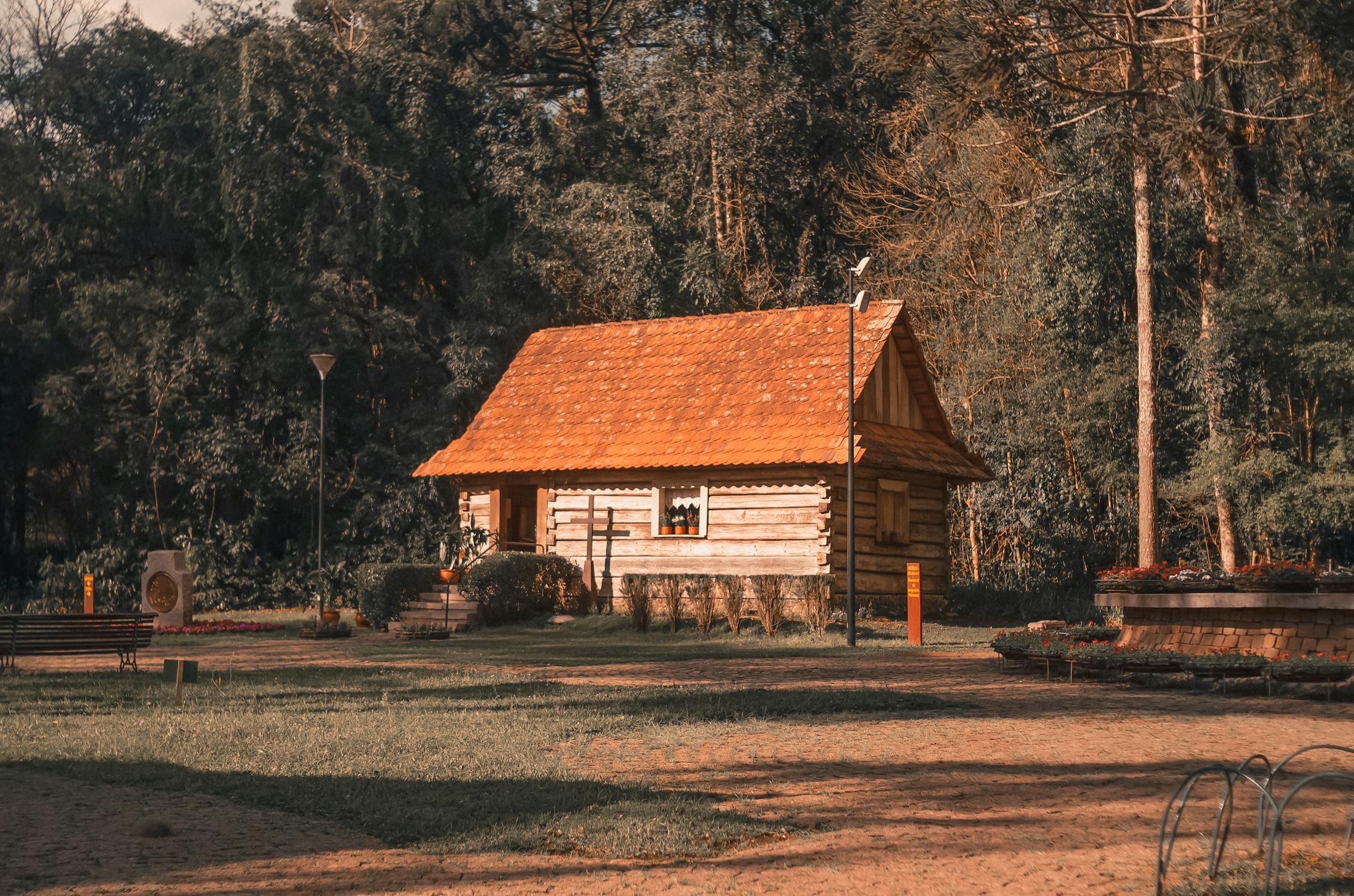 A small wooden house | Source: Pexels