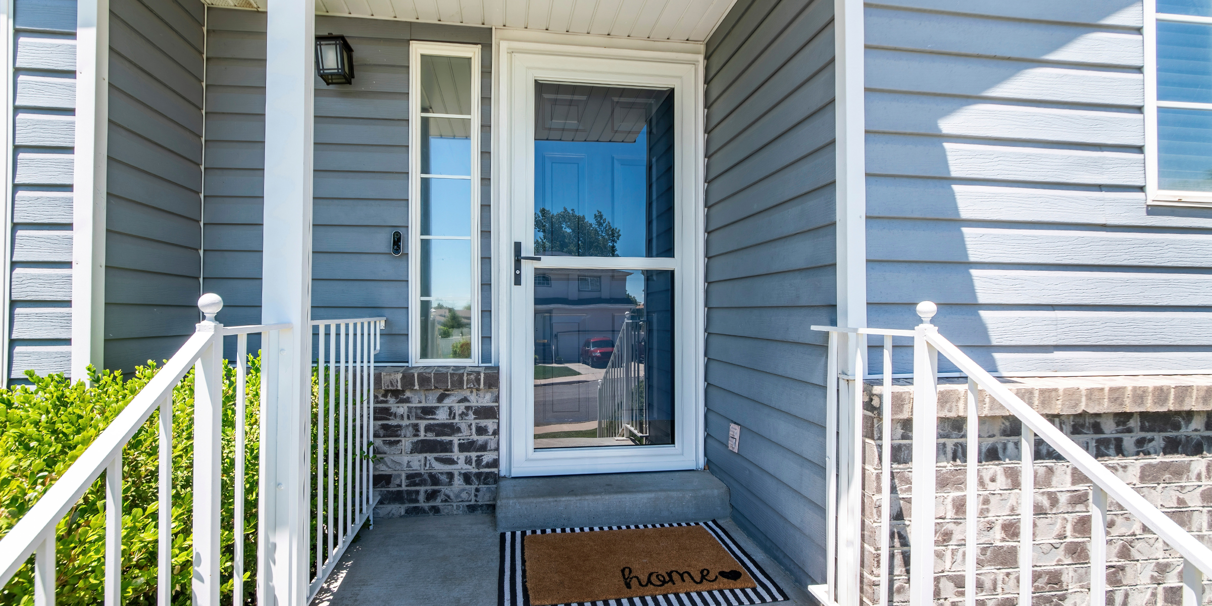 A front porch | Source: Shutterstock