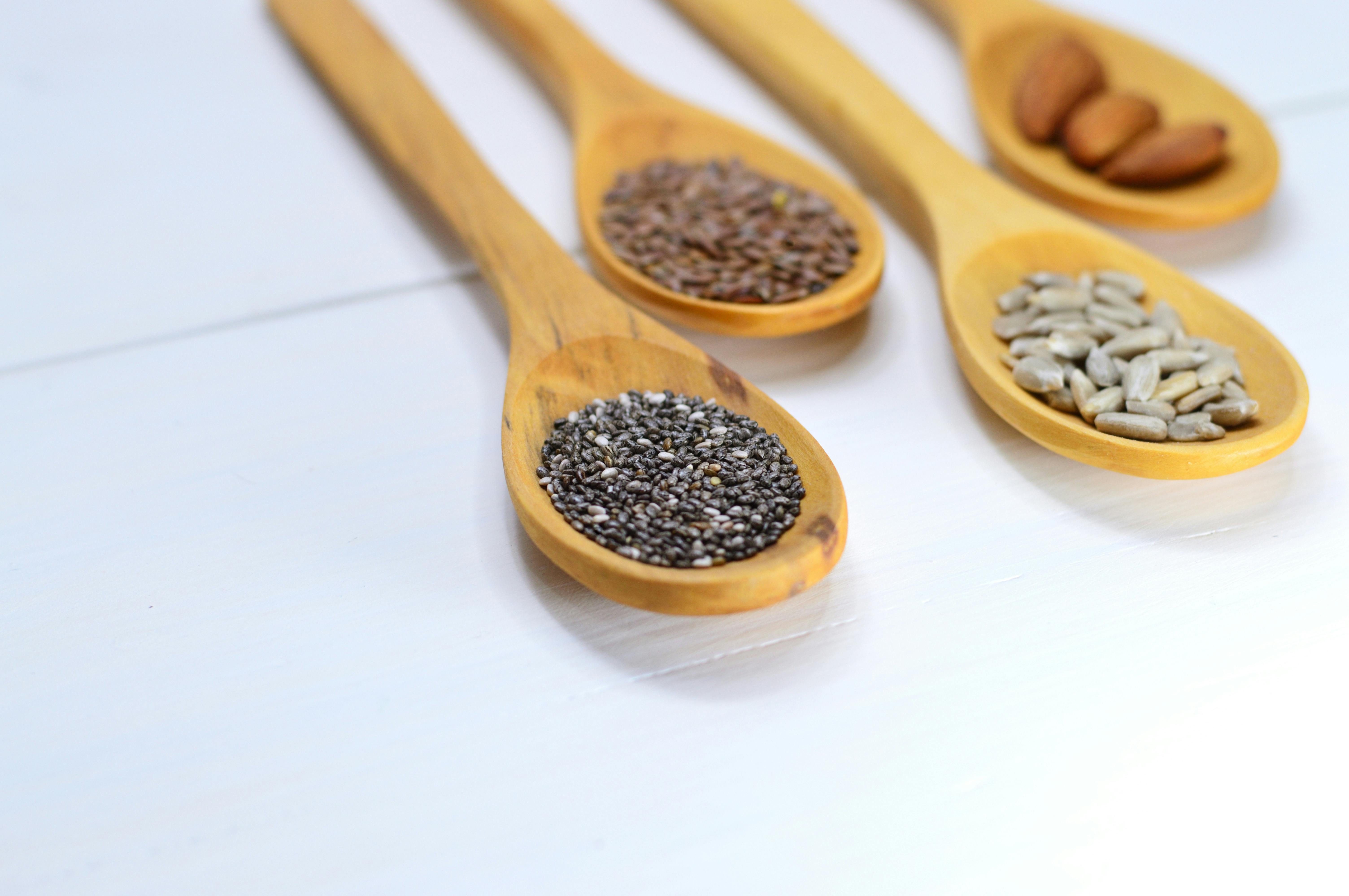 Wooden spoons with seeds | Source: Pexels