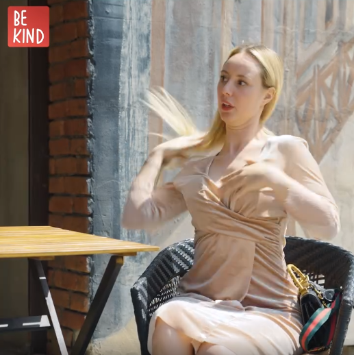 For illustration purposes only | Source: Facebook/AmoMama.com