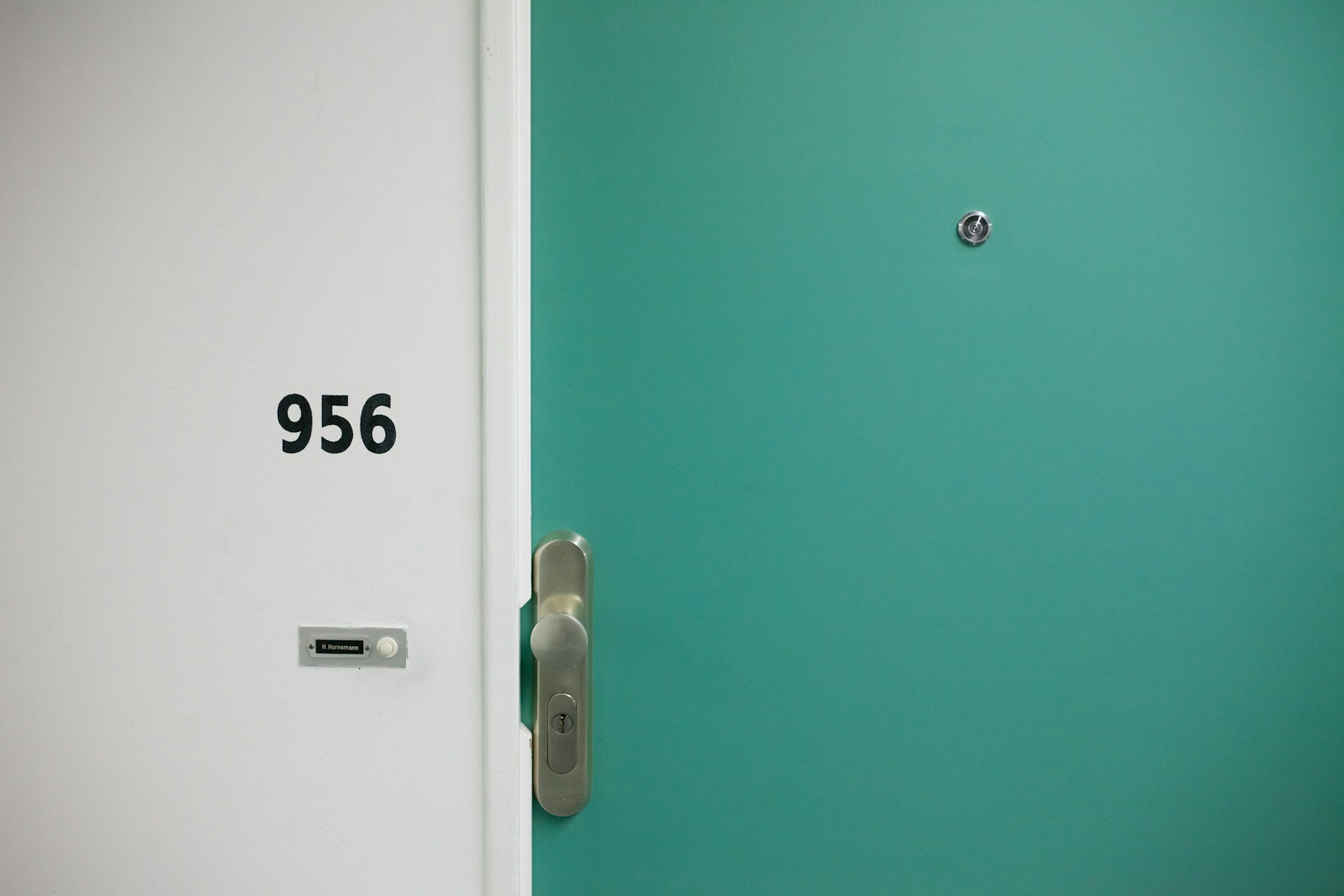 An apartment door | Source: Unsplash