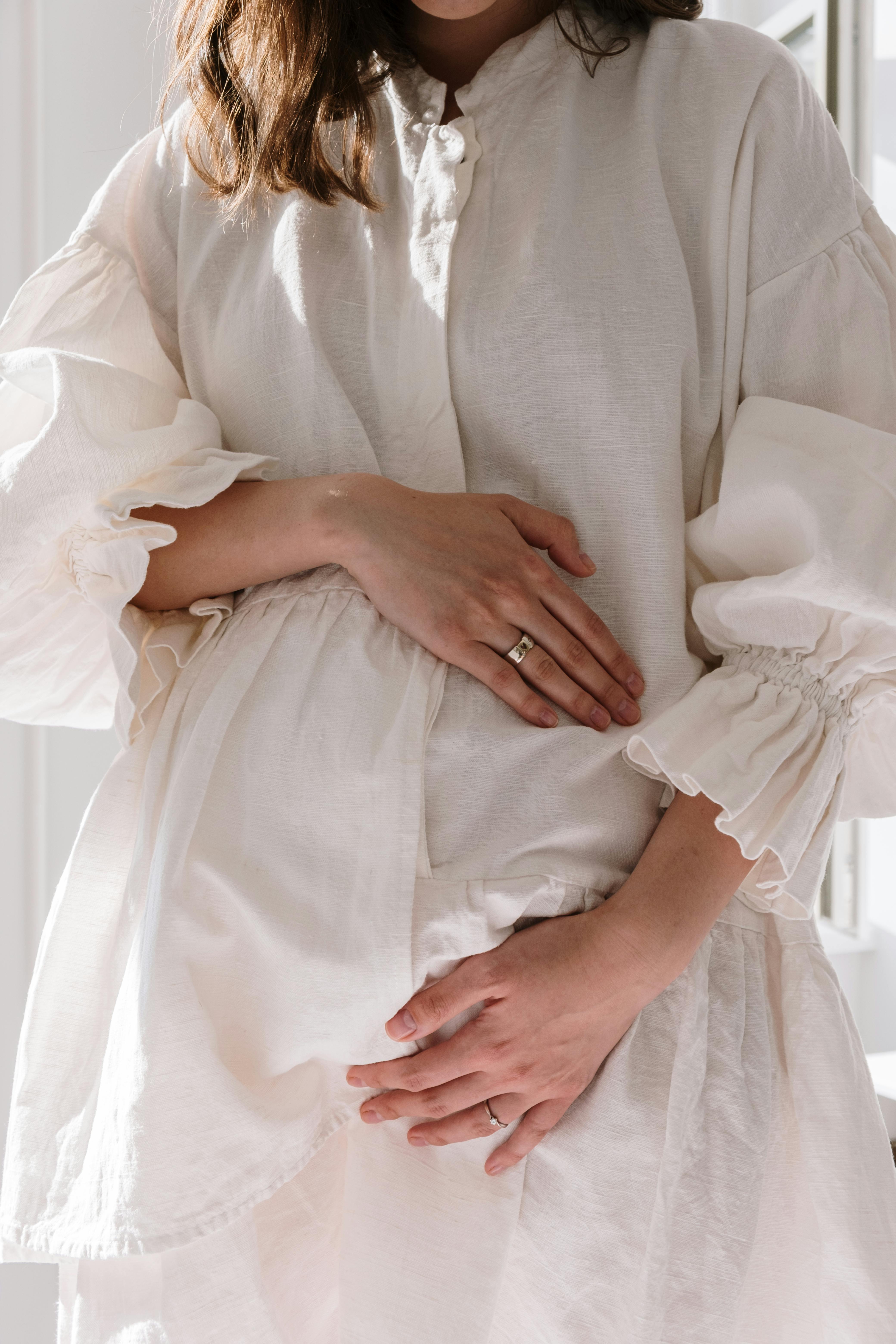 A pregnant and married woman | Source: Pexels