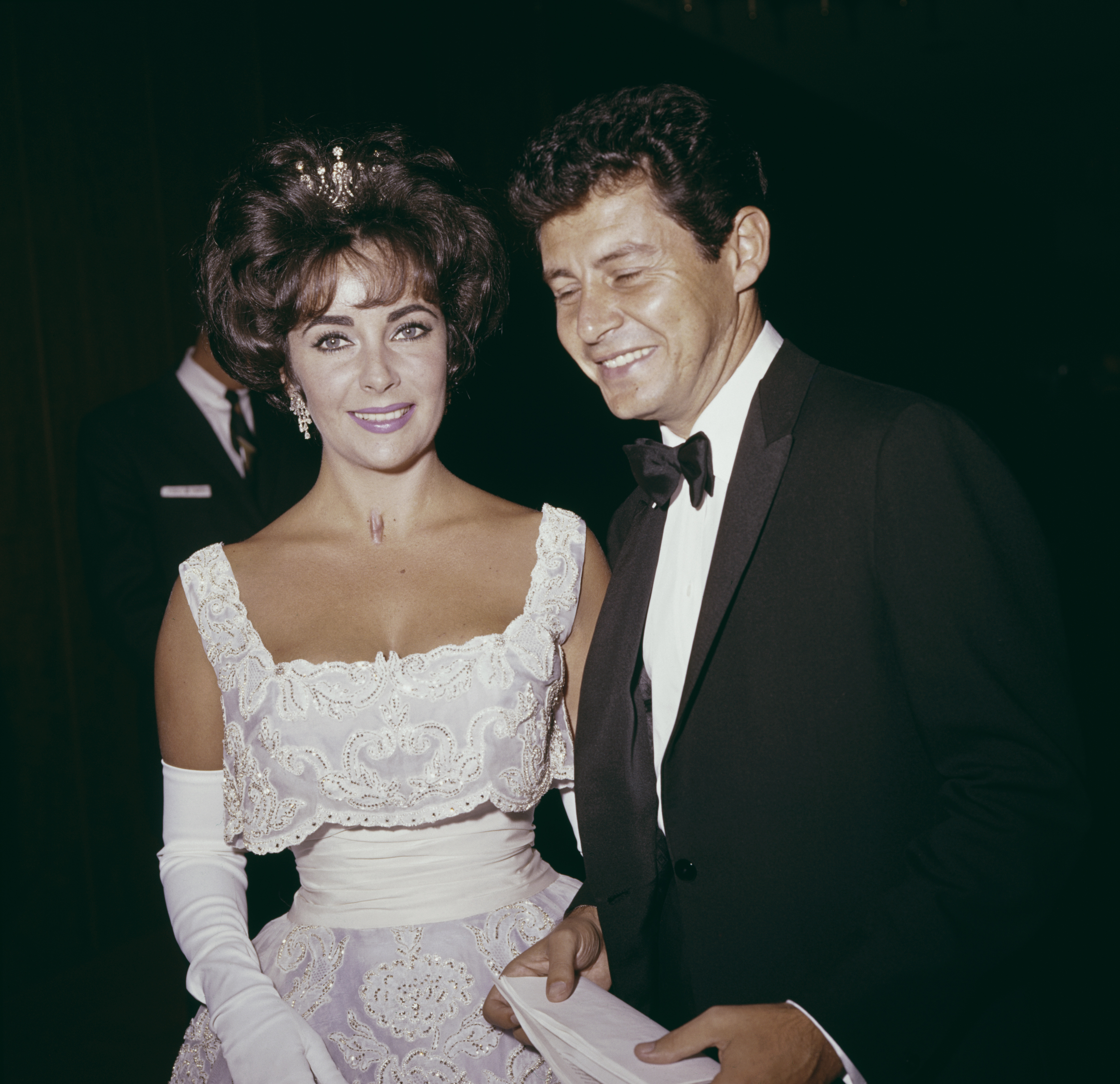 Elizabeth Taylor and Eddie Fisher attend the Academy Awards in Los Angeles, California, circa 1960 | Source: Getty Images