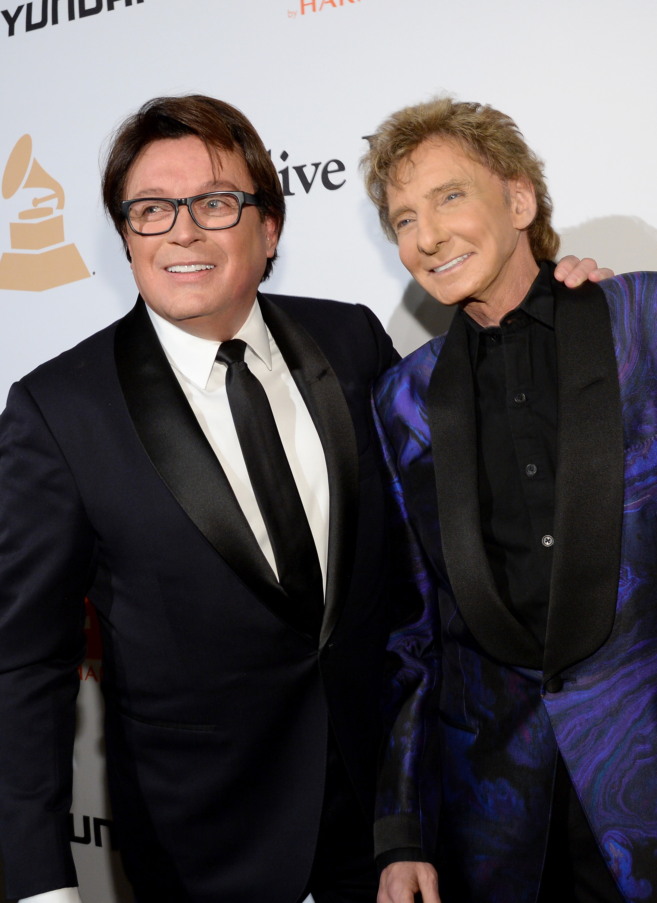 Garry Kief and Barry Manilow attend the Pre-GRAMMY Gala at The Beverly Hilton in California, on February 14, 2016 | Source: Getty Images
