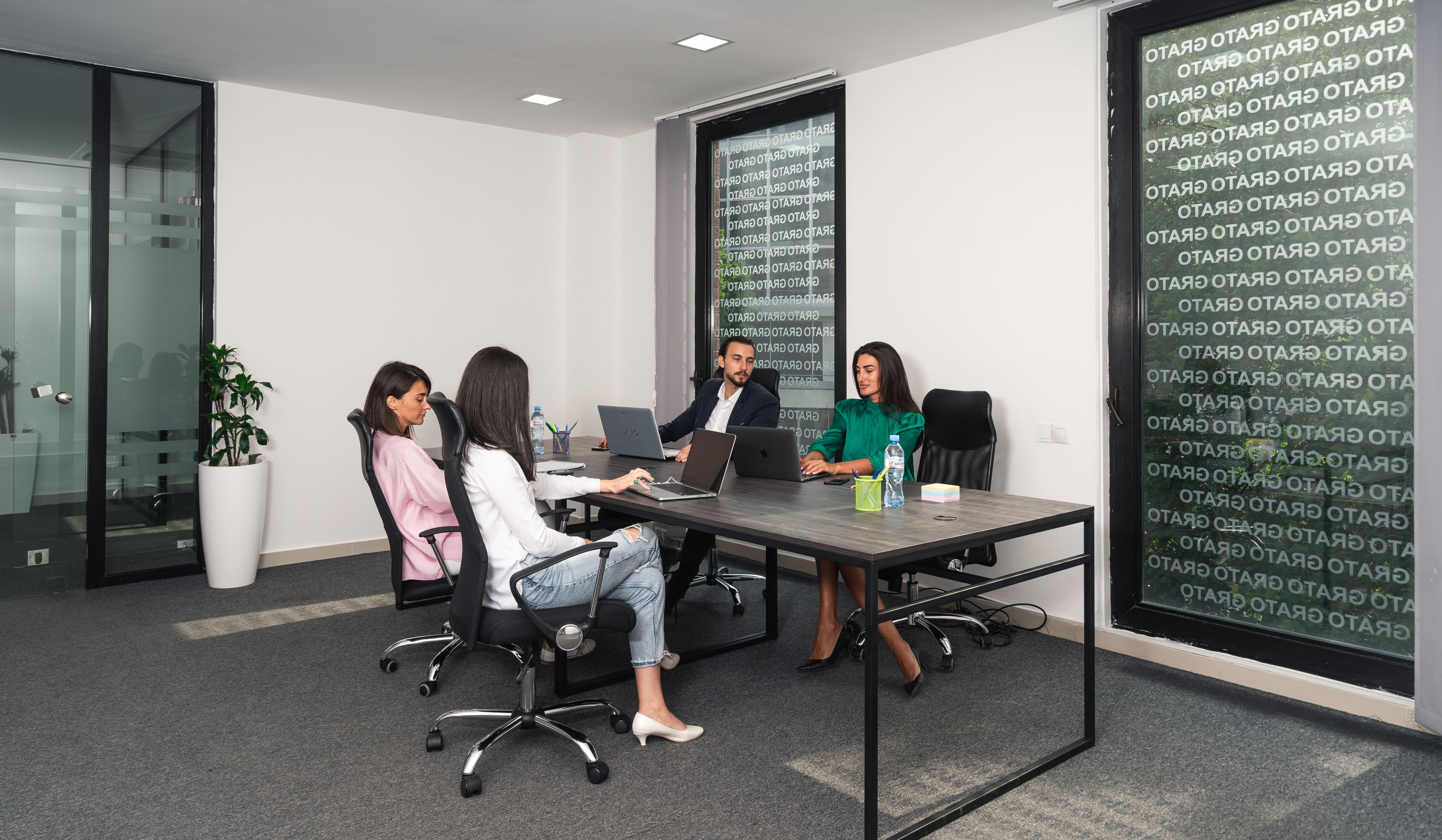 How to Navigate Office Politics Without Losing Your Authenticity
