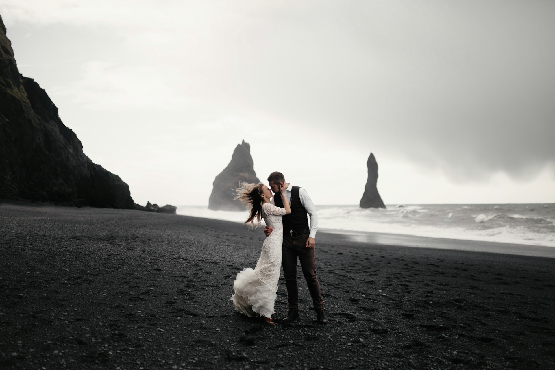 A couple on their wedding day | Source: Unsplash