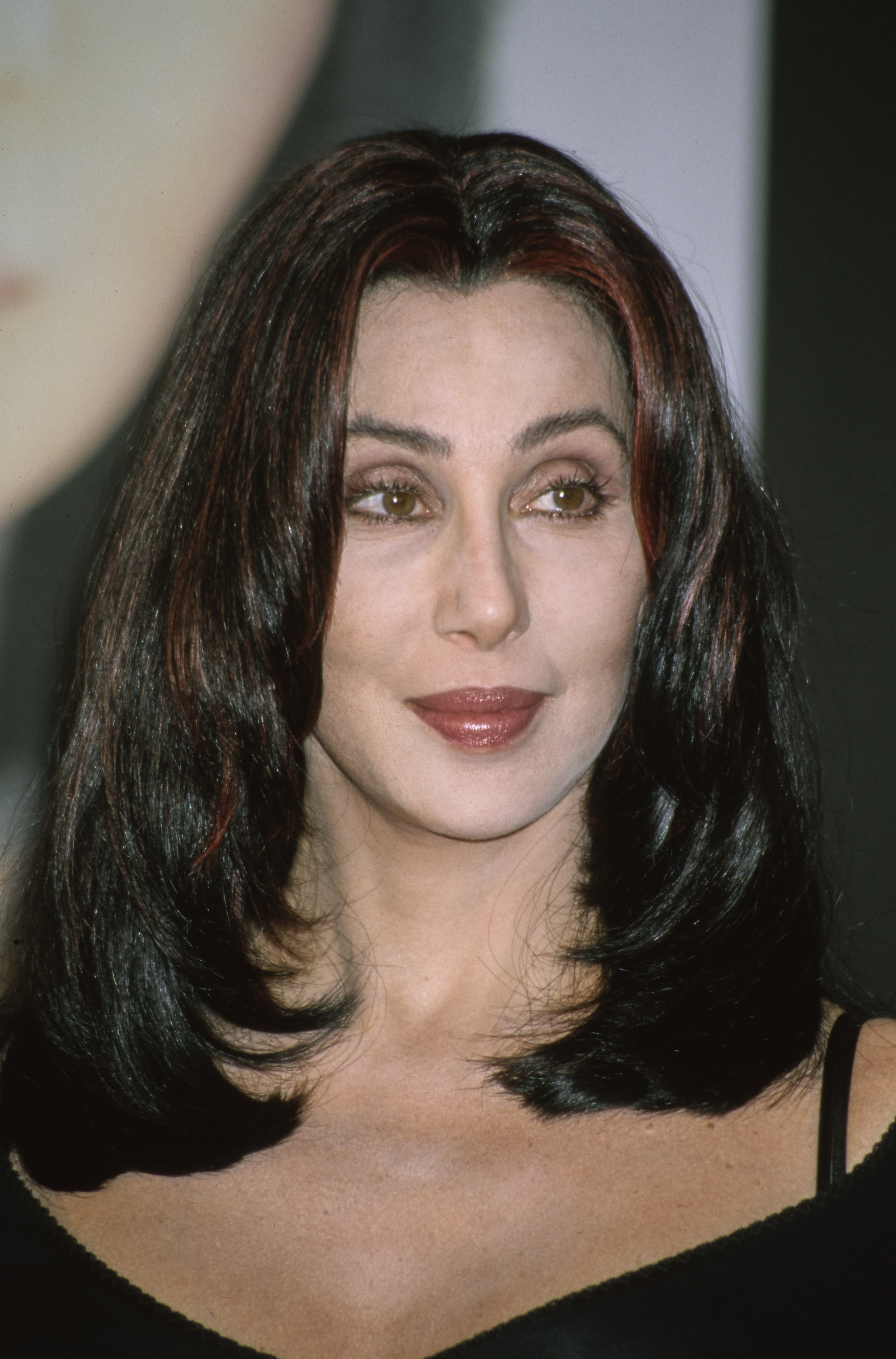 Cher during her album signing on November 24, 1998 in Los Angeles, California | Source: Getty Images